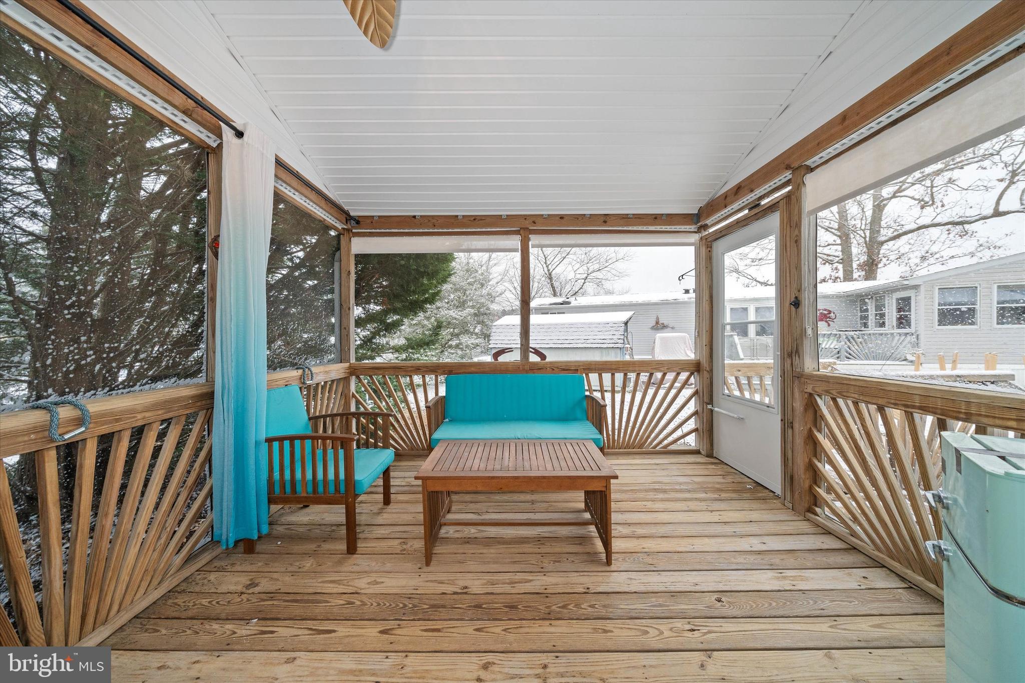 ANGOLA ESTATES - Residential