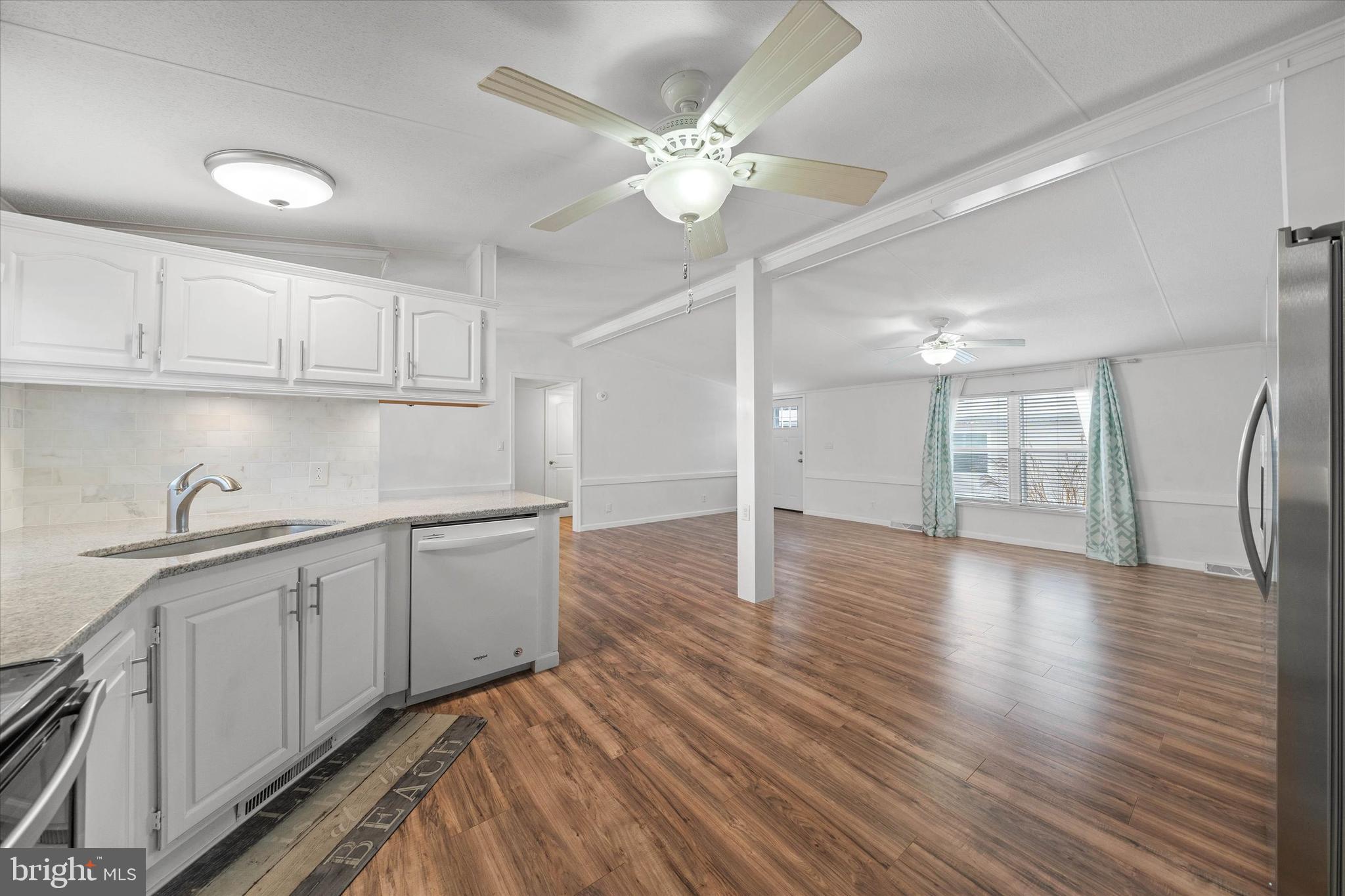 ANGOLA ESTATES - Residential