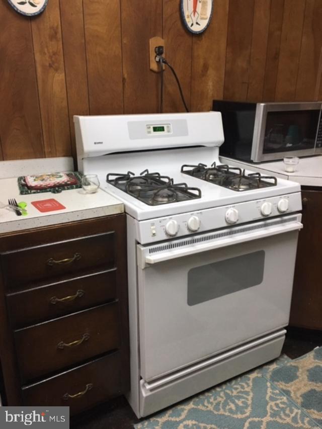 FRANKFORD - Residential