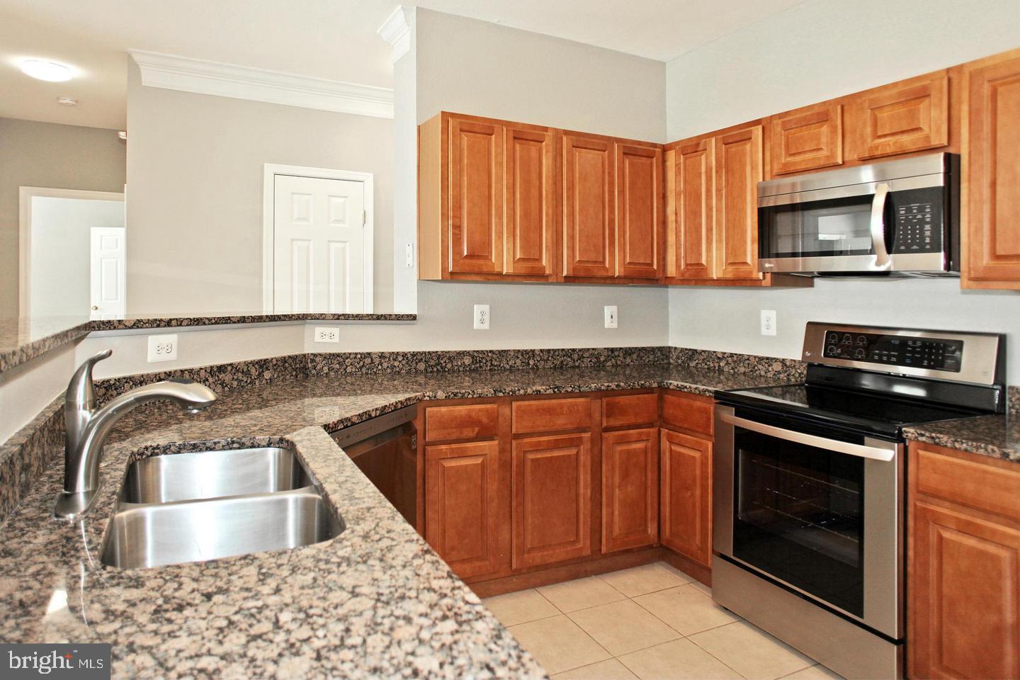 GATES OF MCLEAN - Residential Lease