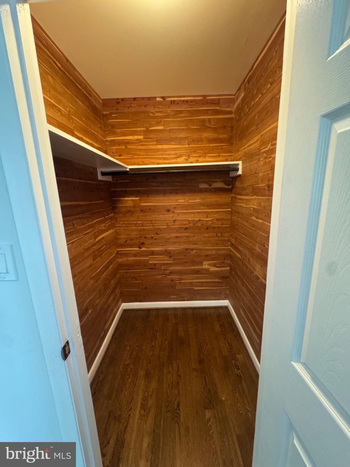 NOKESVILLE - Residential