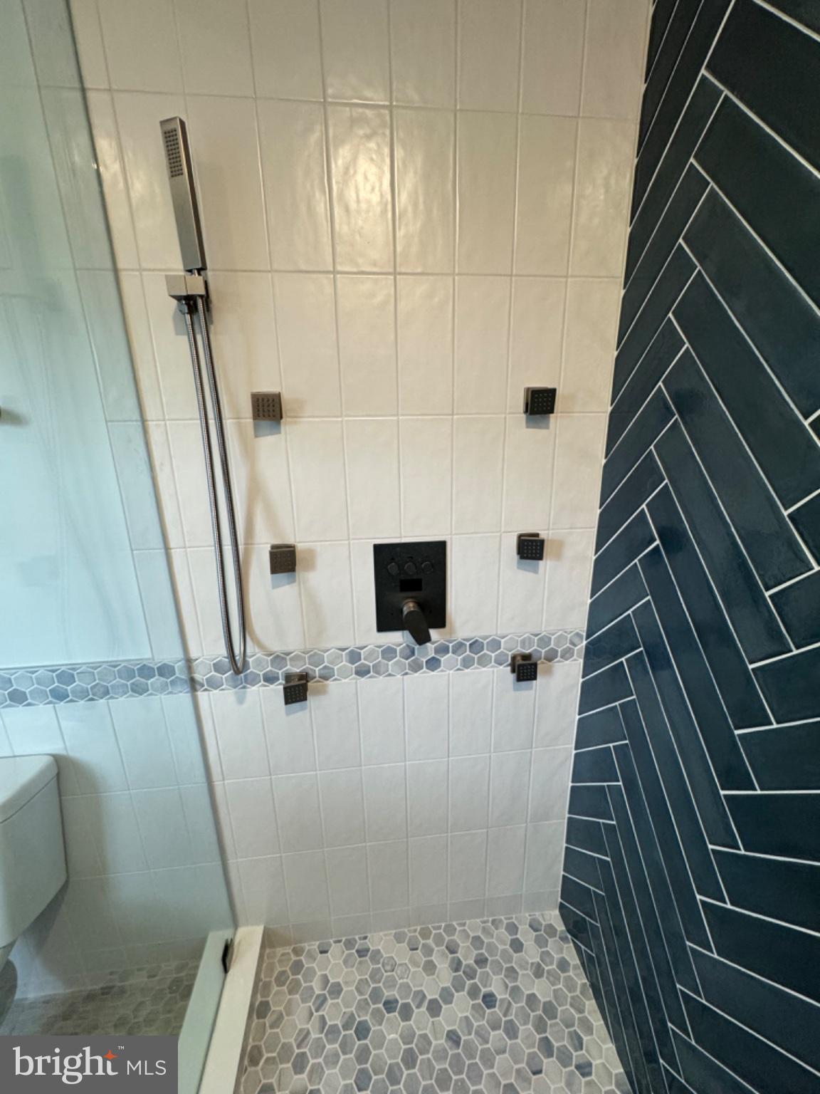 NOKESVILLE - Residential