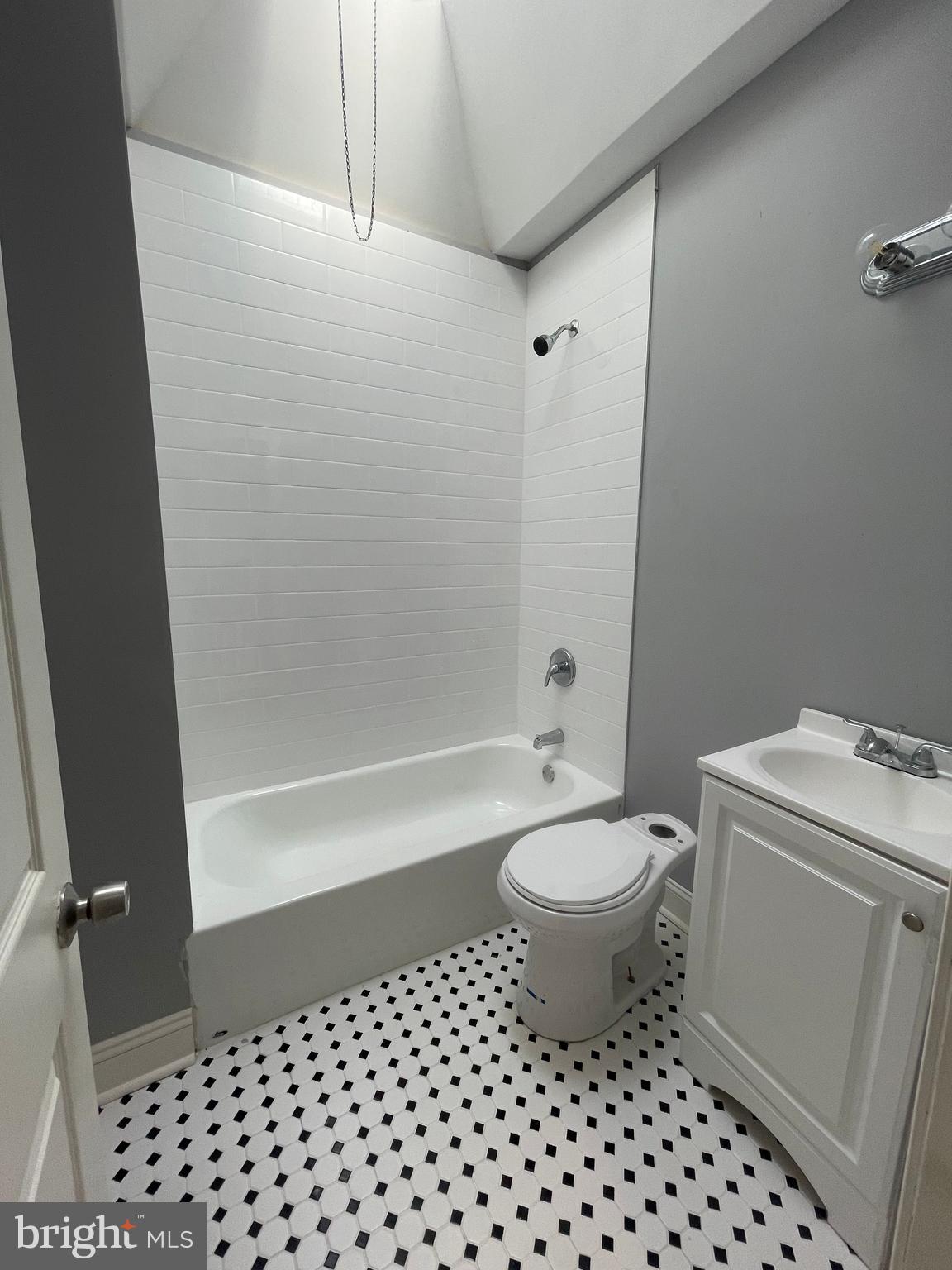 COBBS CREEK - Residential Lease