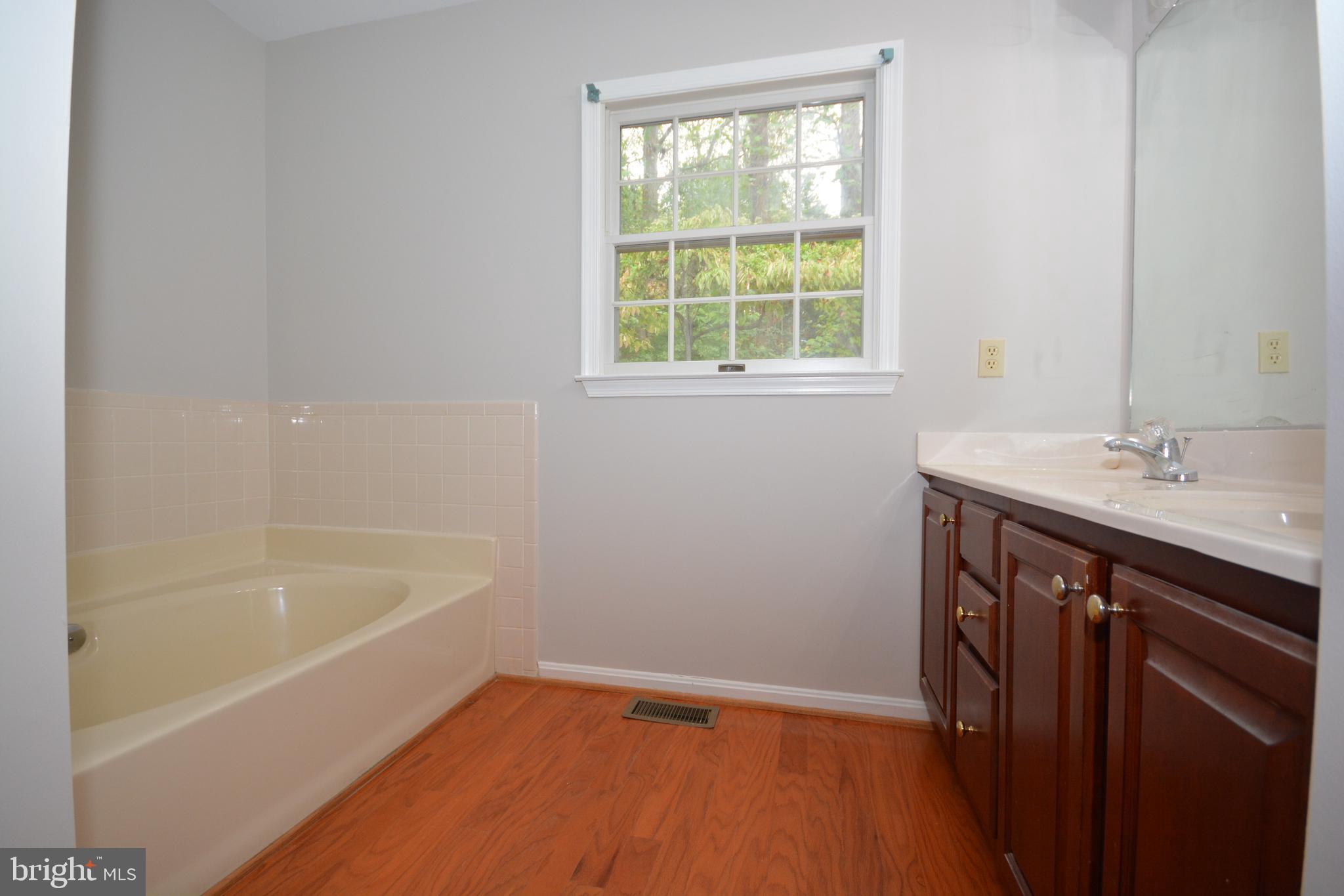 HERITAGE HARBOUR - Residential Lease