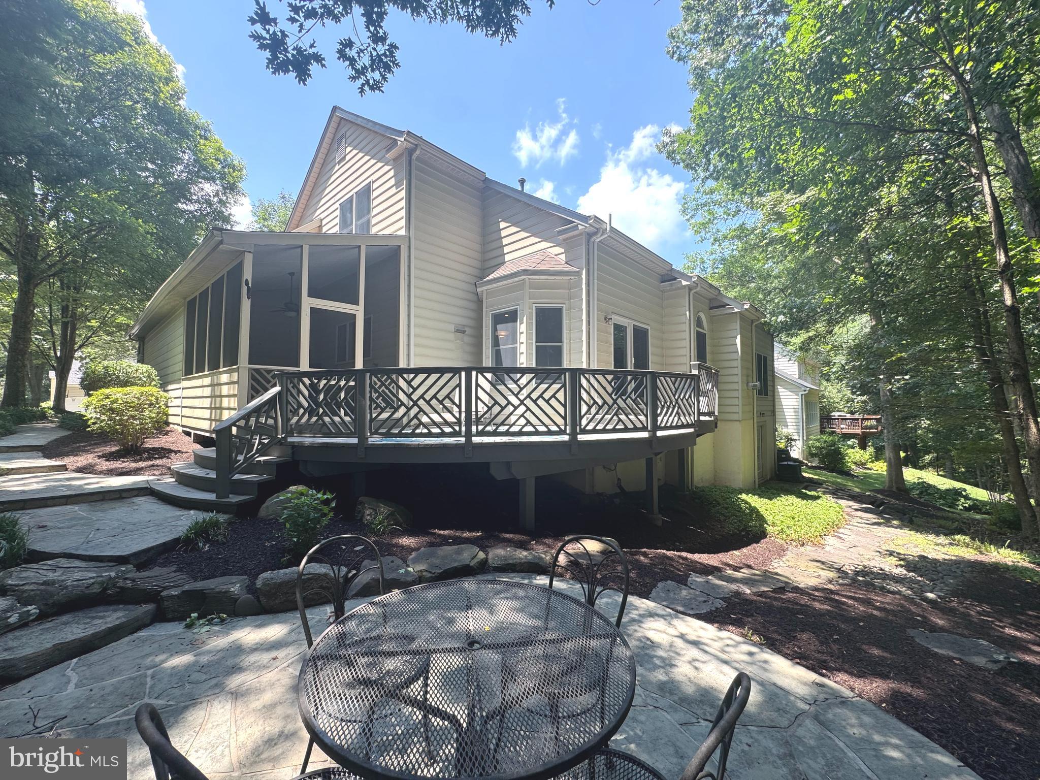 7104 WAKING DREAMS KNOLL