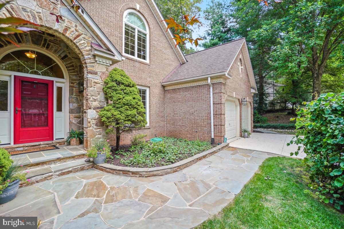 7104 WAKING DREAMS KNOLL