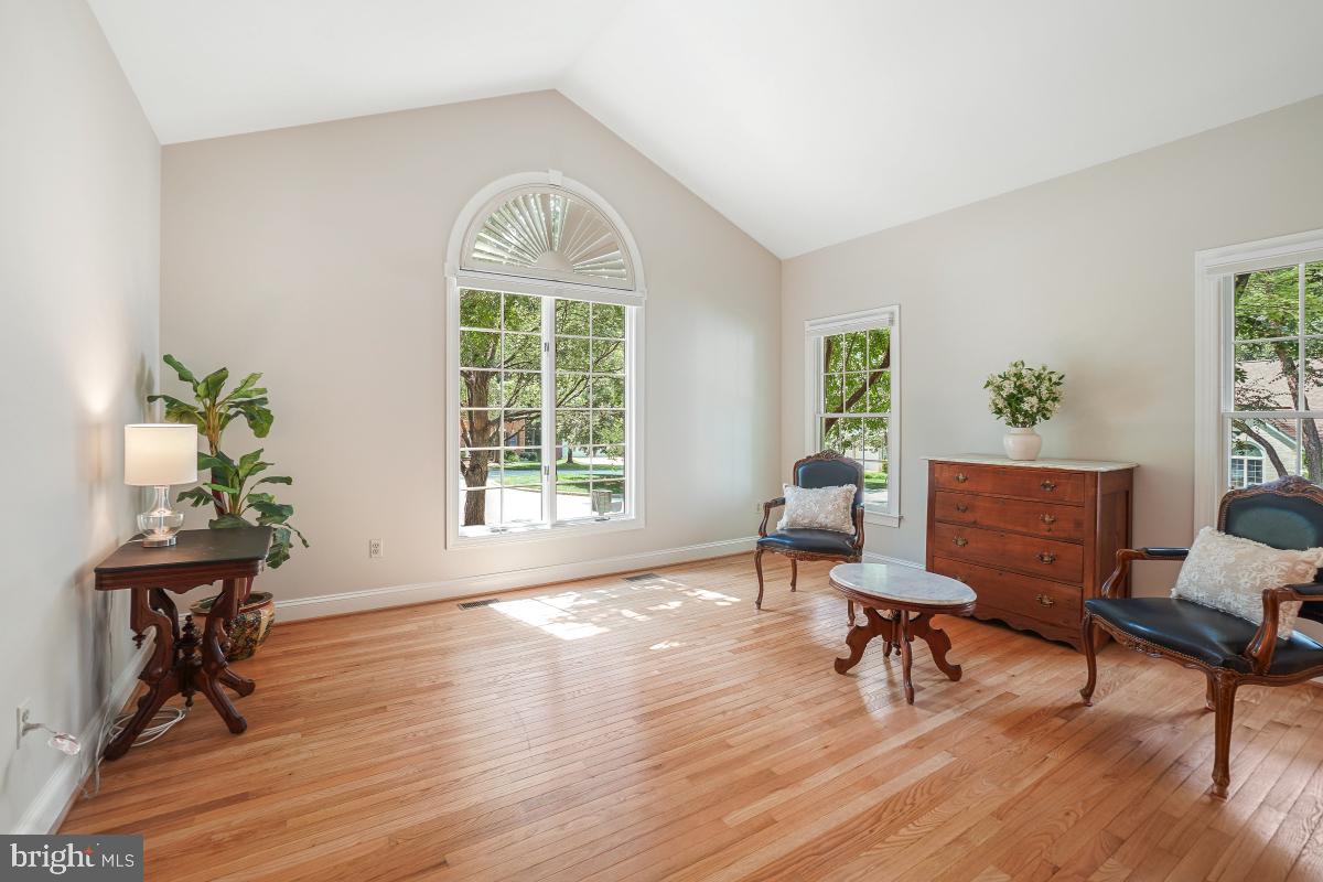 7104 WAKING DREAMS KNOLL