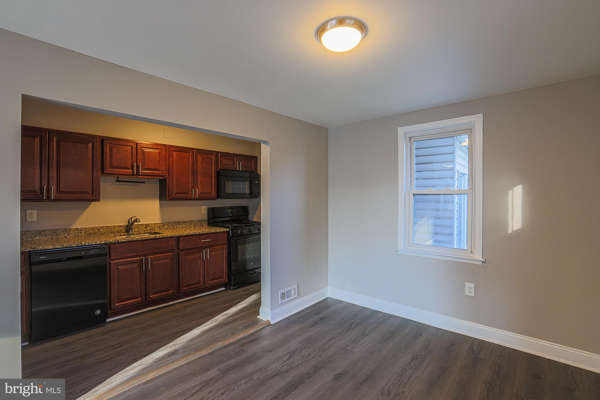 NORTH POINT VILLAGE - Residential