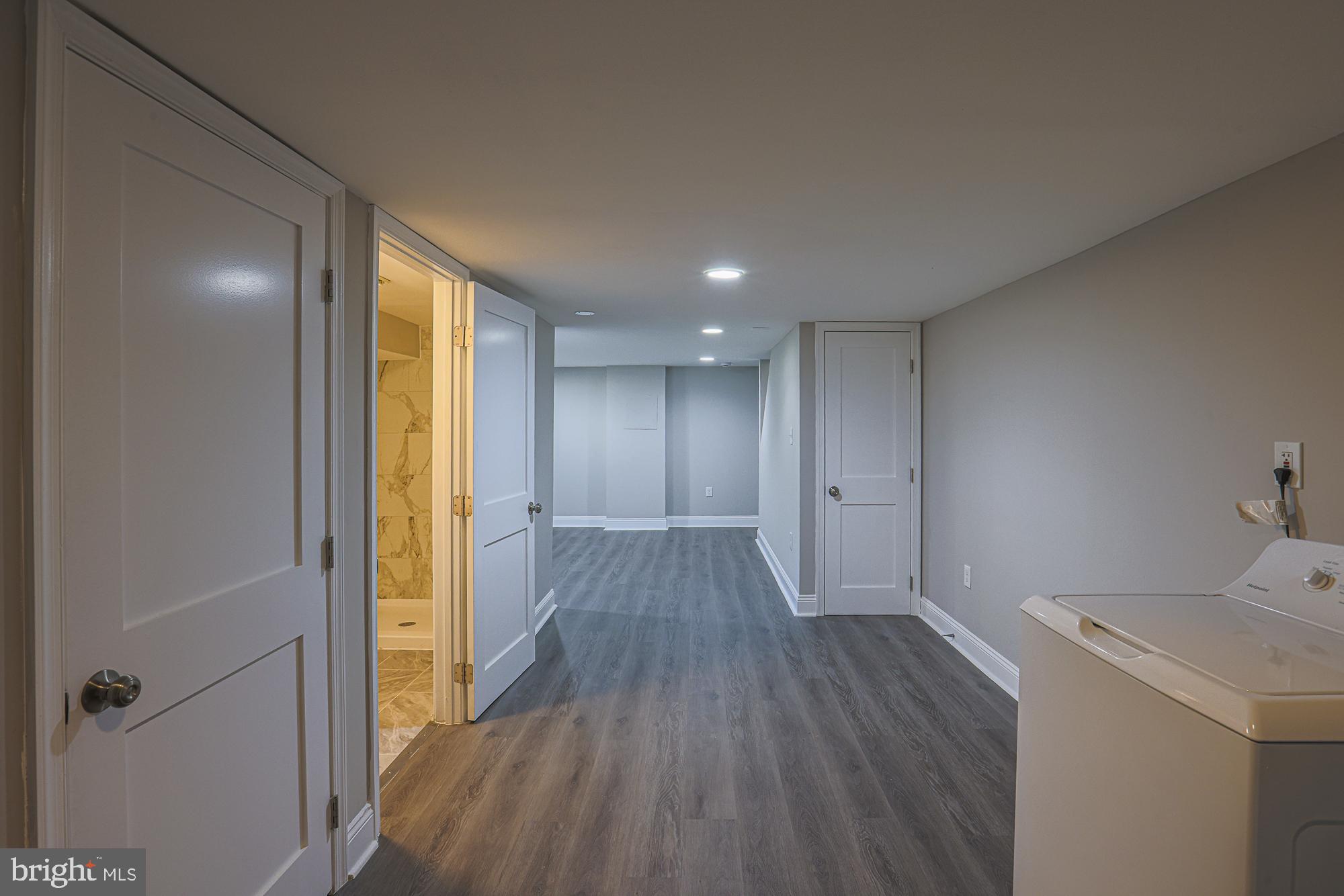 NORTH POINT VILLAGE - Residential