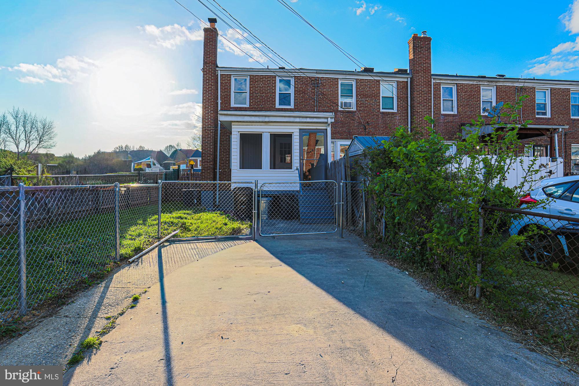 NORTH POINT VILLAGE - Residential