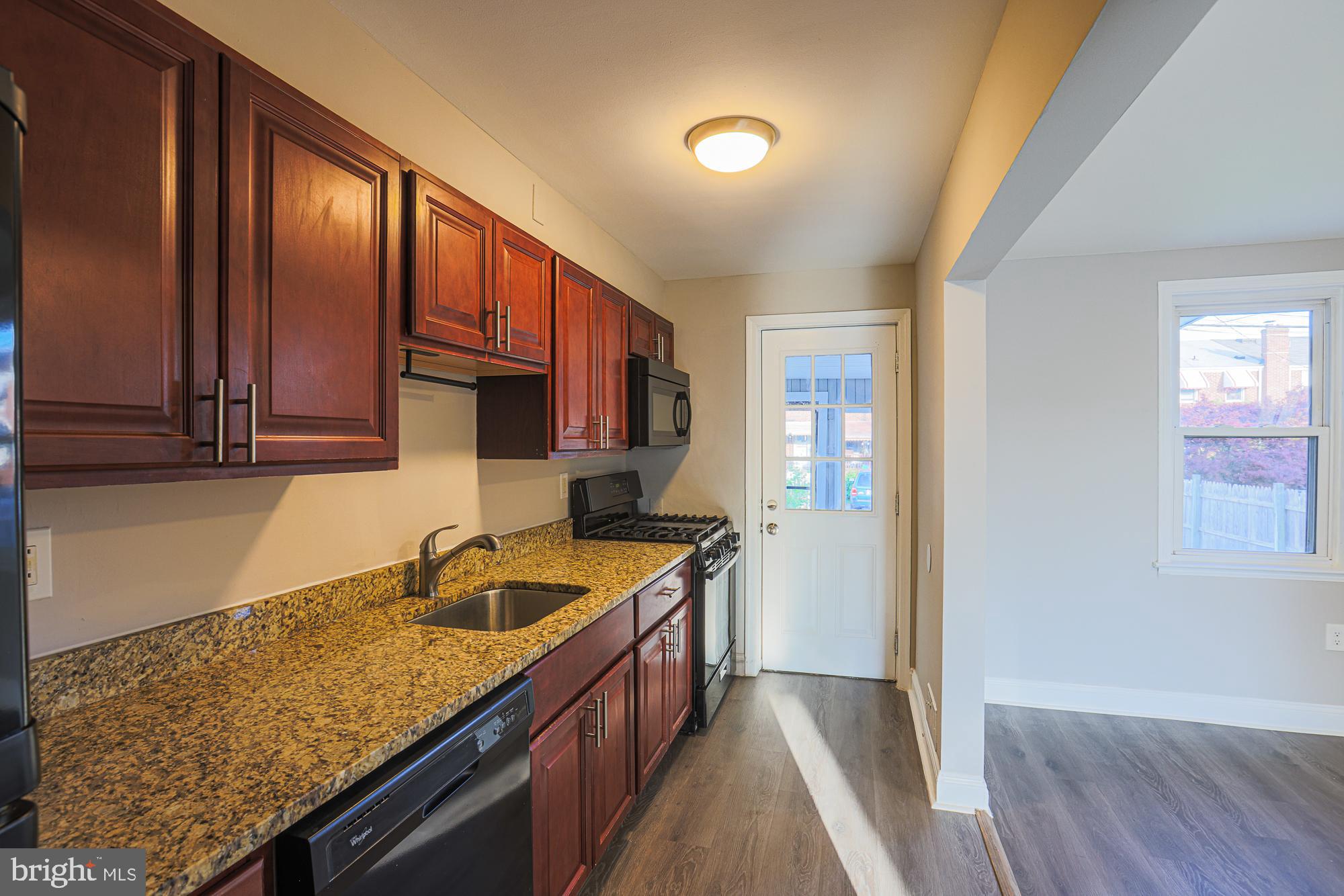 NORTH POINT VILLAGE - Residential