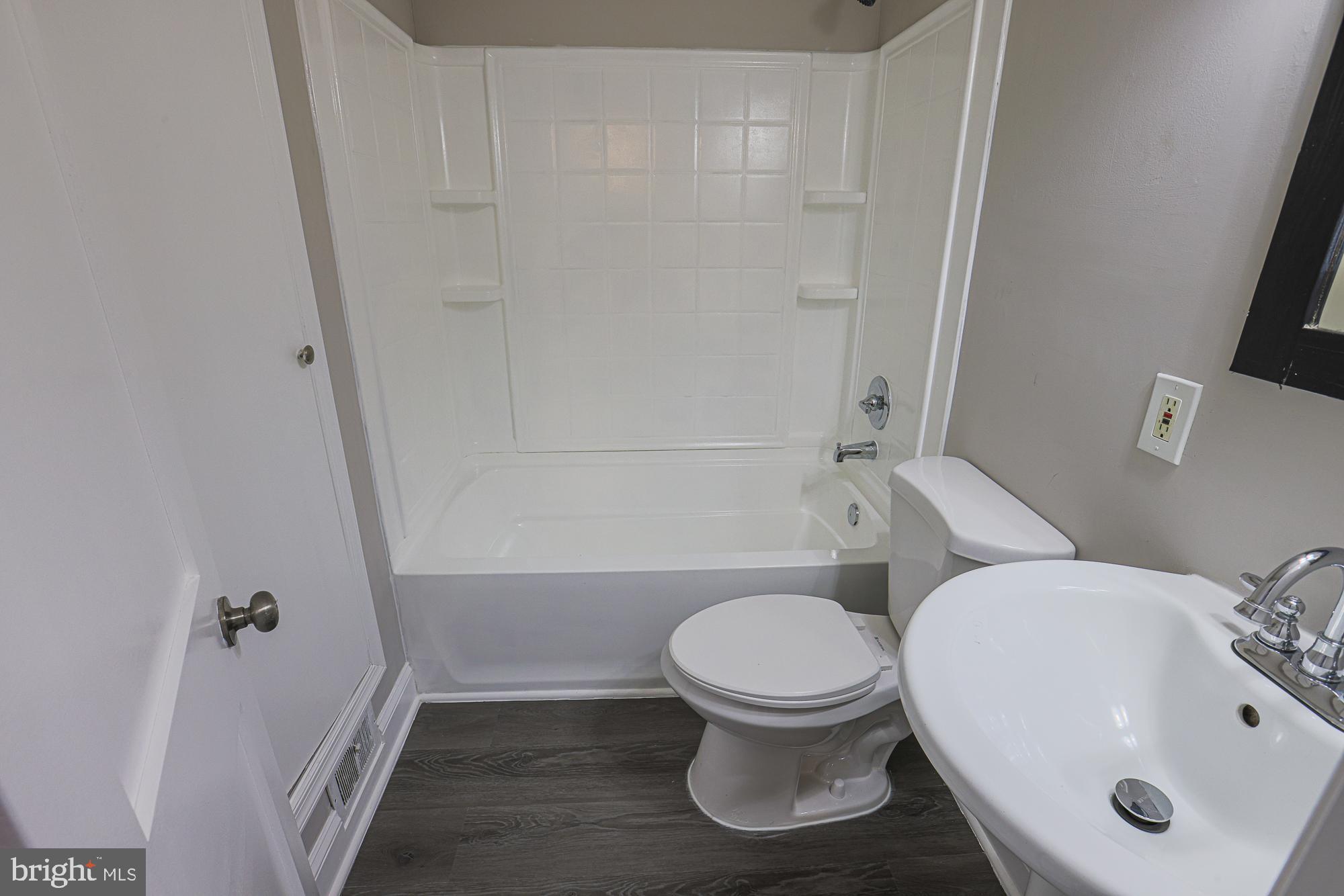 NORTH POINT VILLAGE - Residential