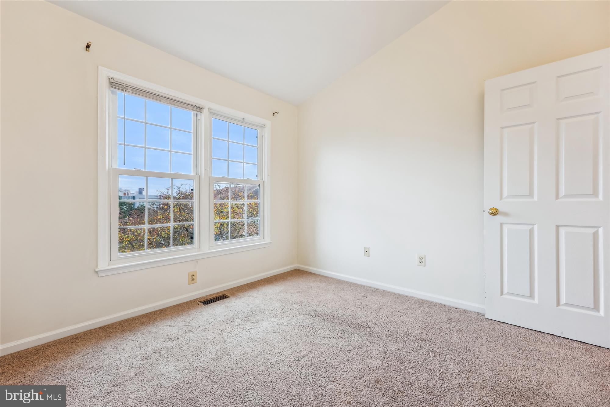 TIMBERLAWN - Residential