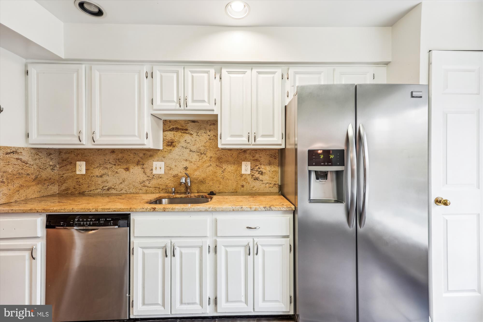 TIMBERLAWN - Residential