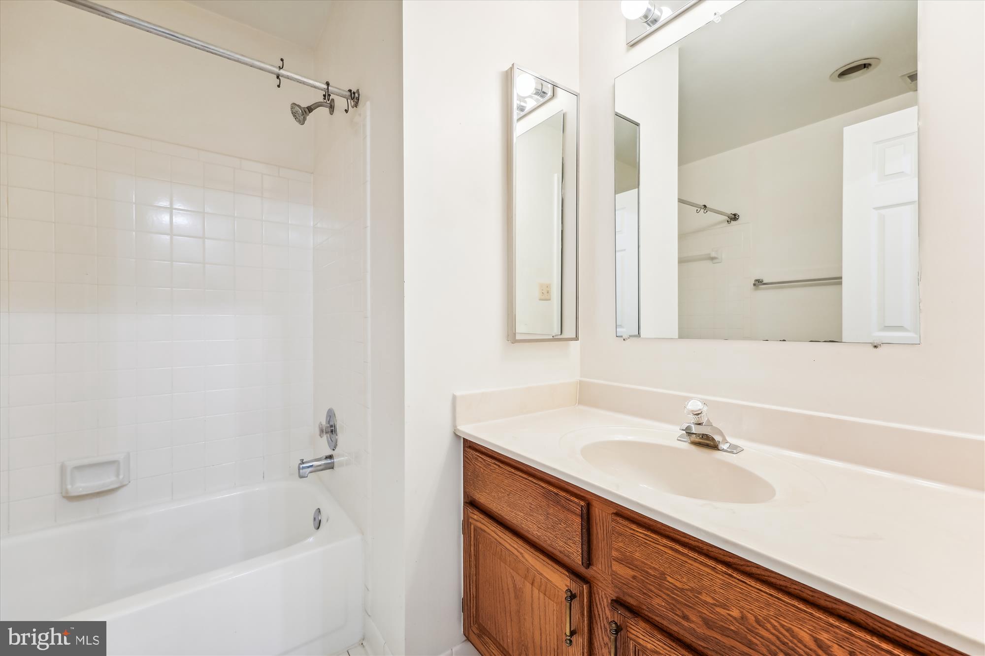 TIMBERLAWN - Residential