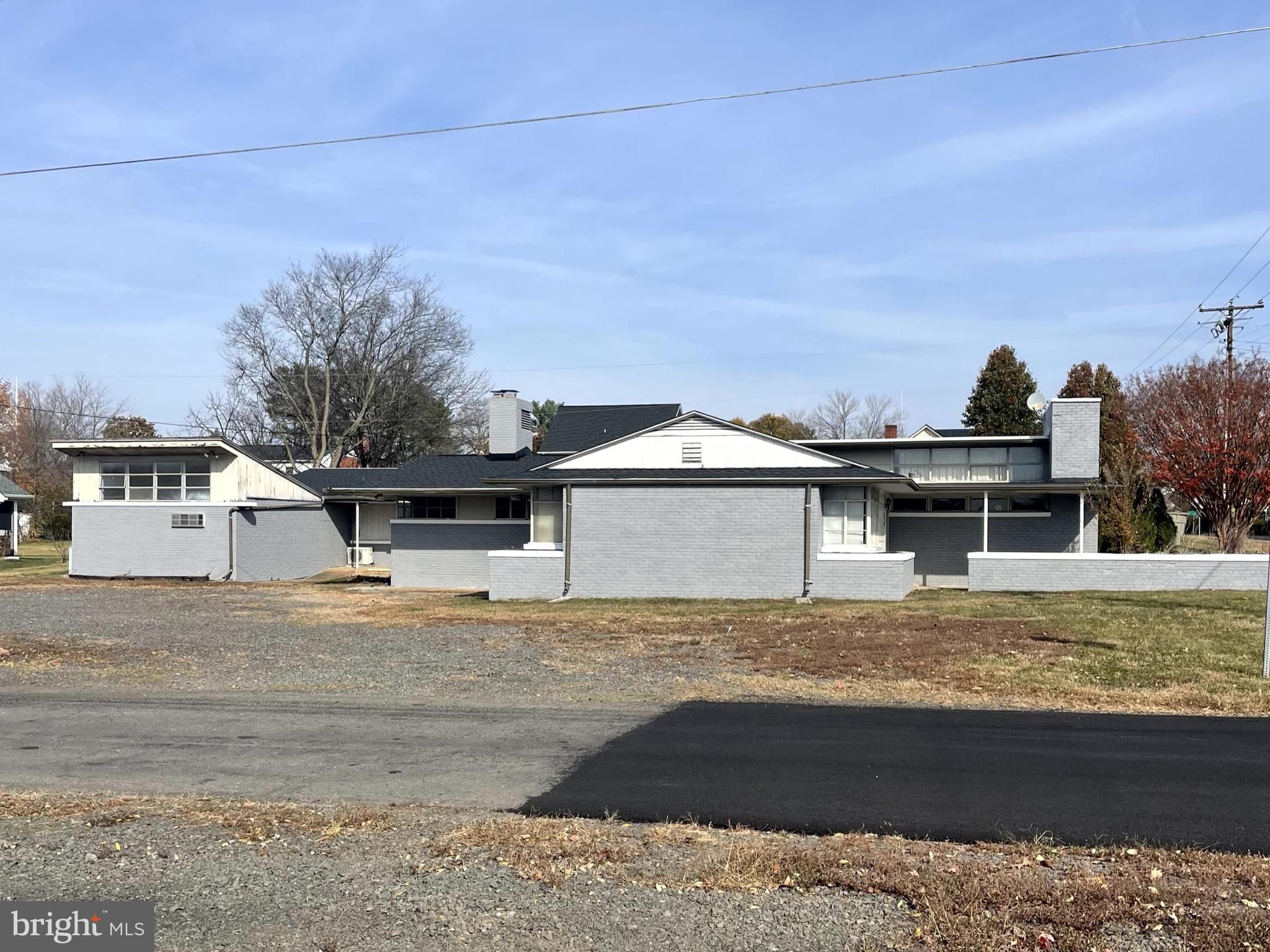 Photo 1 of 8 — 101 WEST MARSHALL STREET, REMINGTON, VA 22734