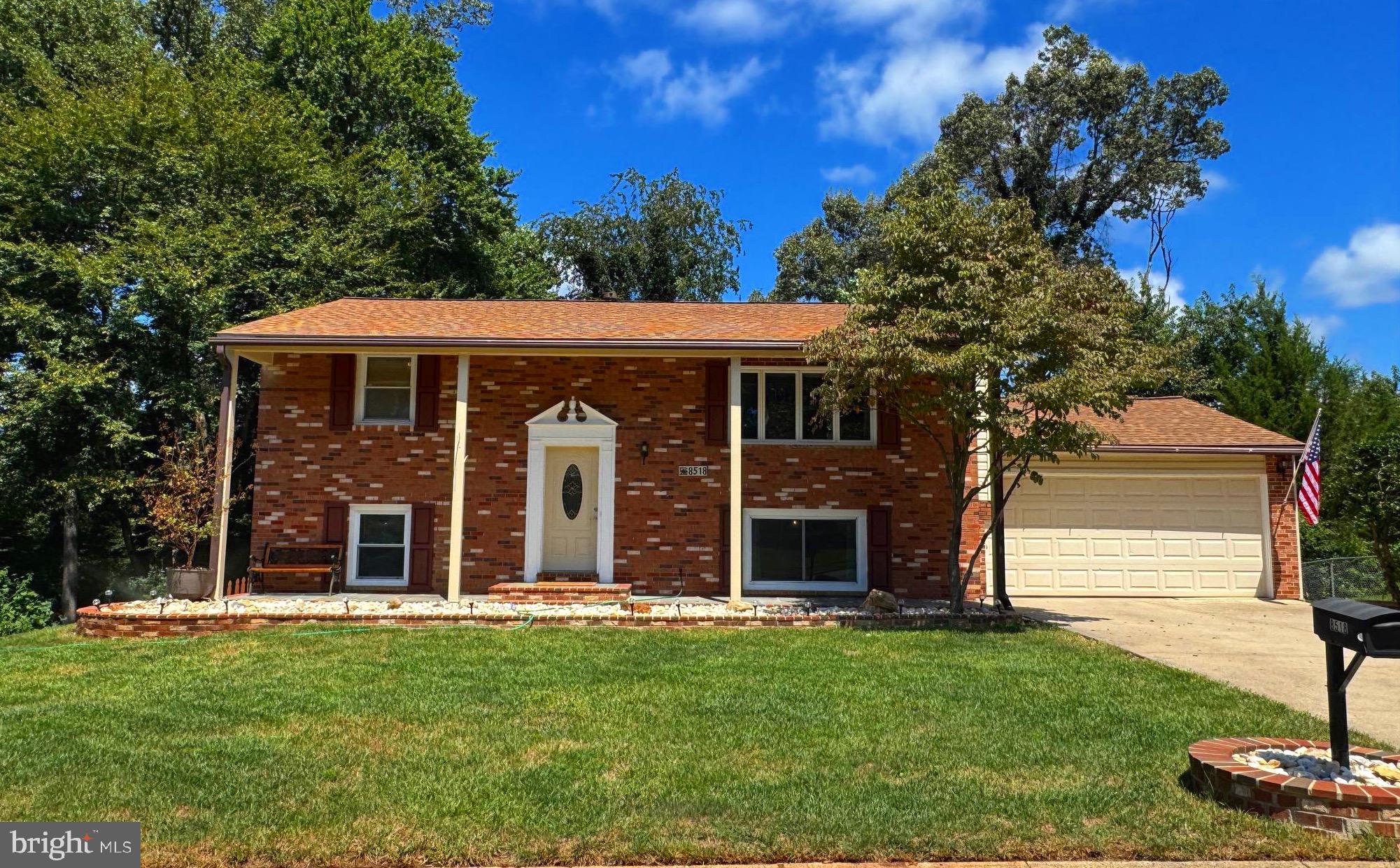 8518 FAIRBURN DRIVE