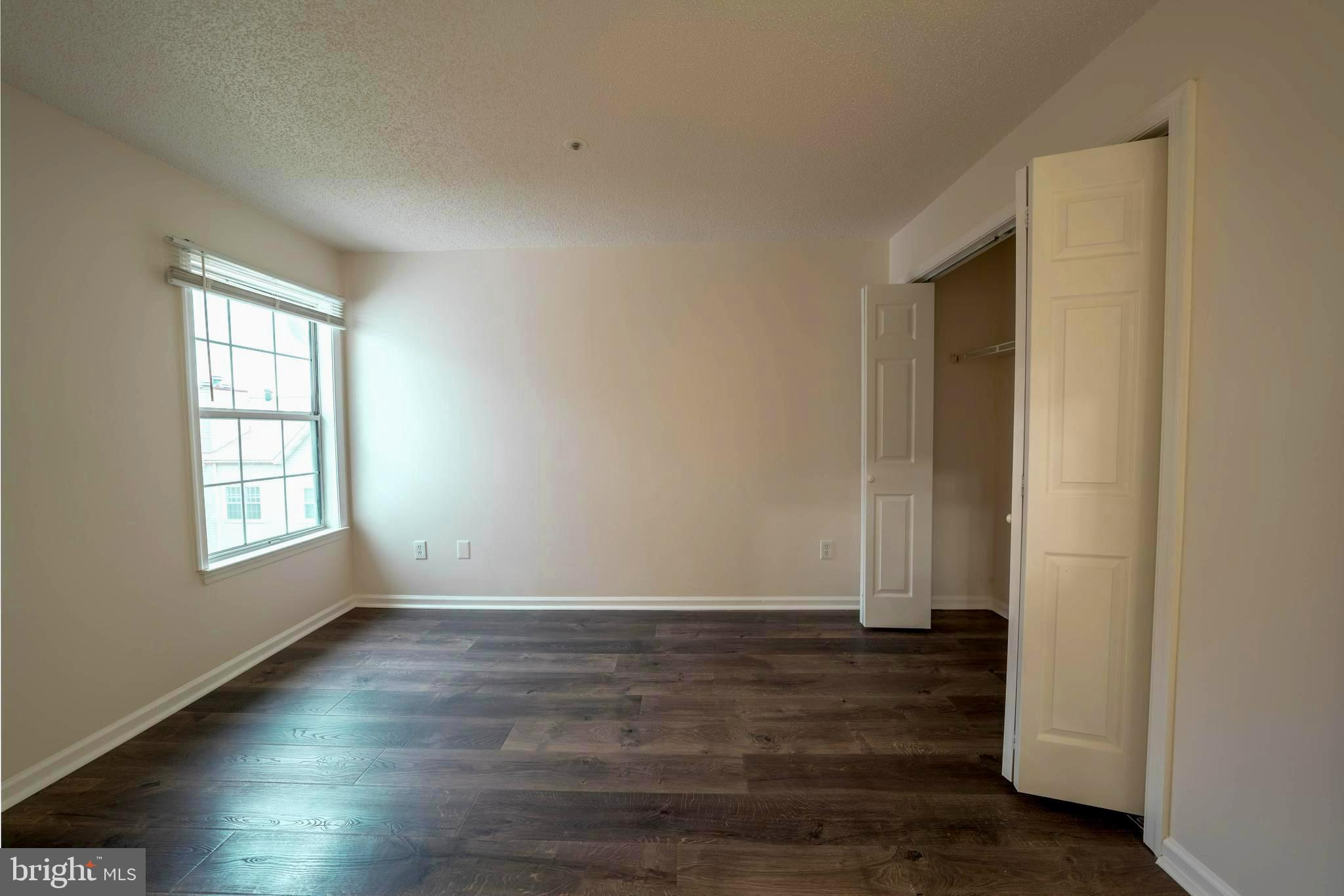 VISTAS AT LAUREL LAKES - Residential