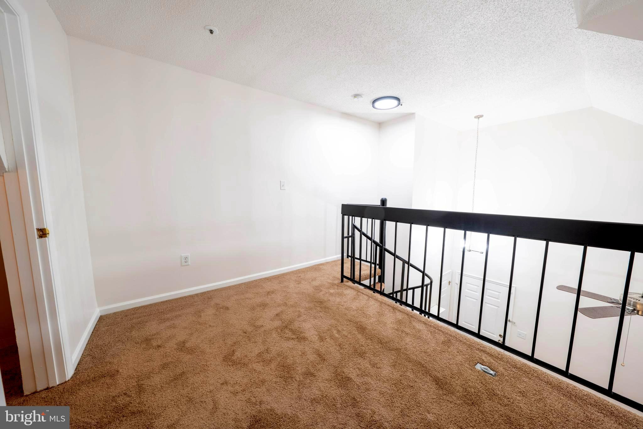 VISTAS AT LAUREL LAKES - Residential