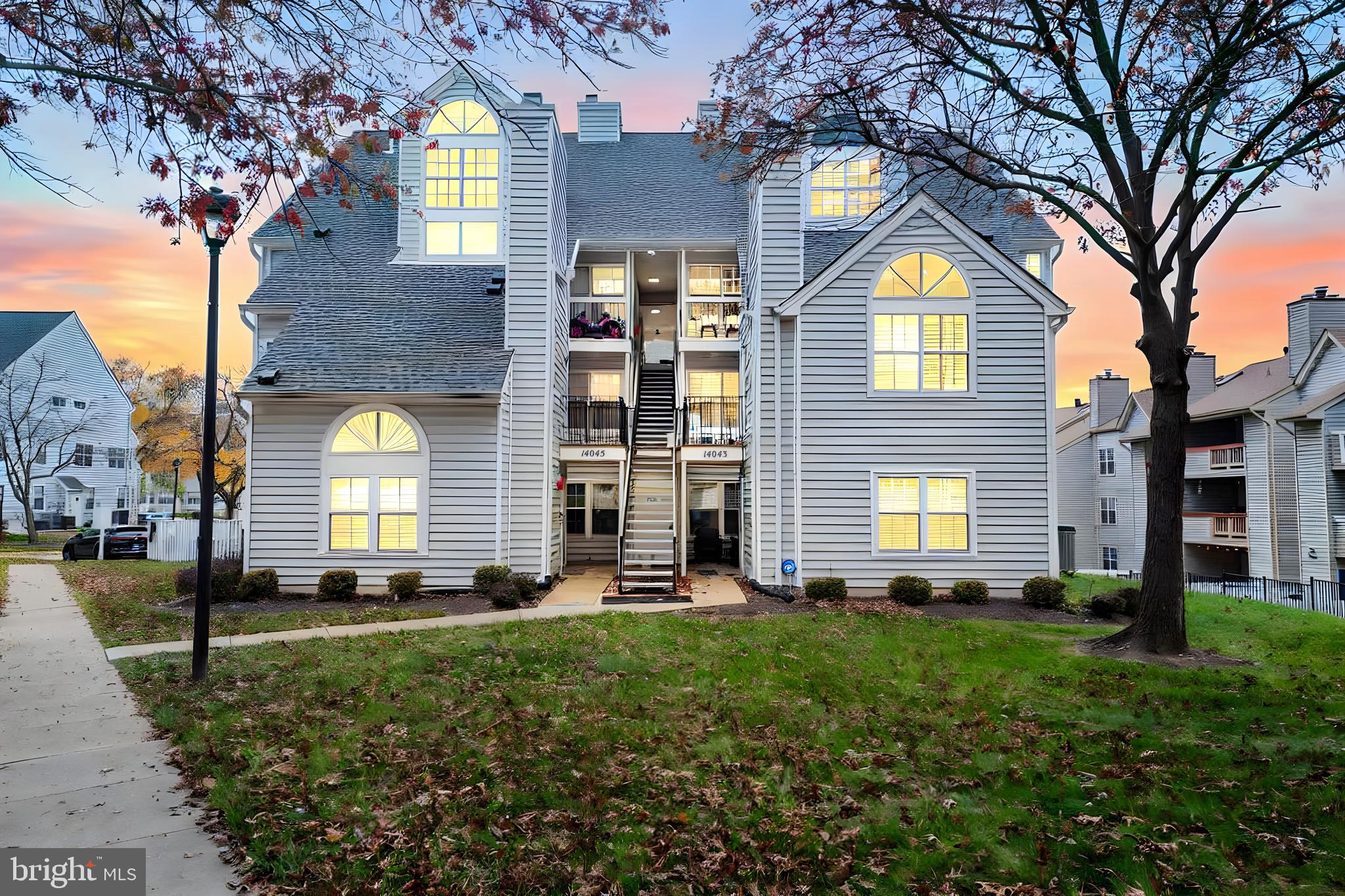 VISTAS AT LAUREL LAKES - Residential