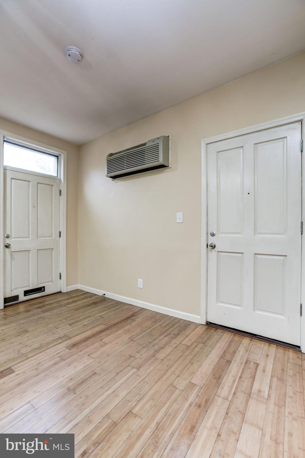 PIGTOWN - Residential Lease