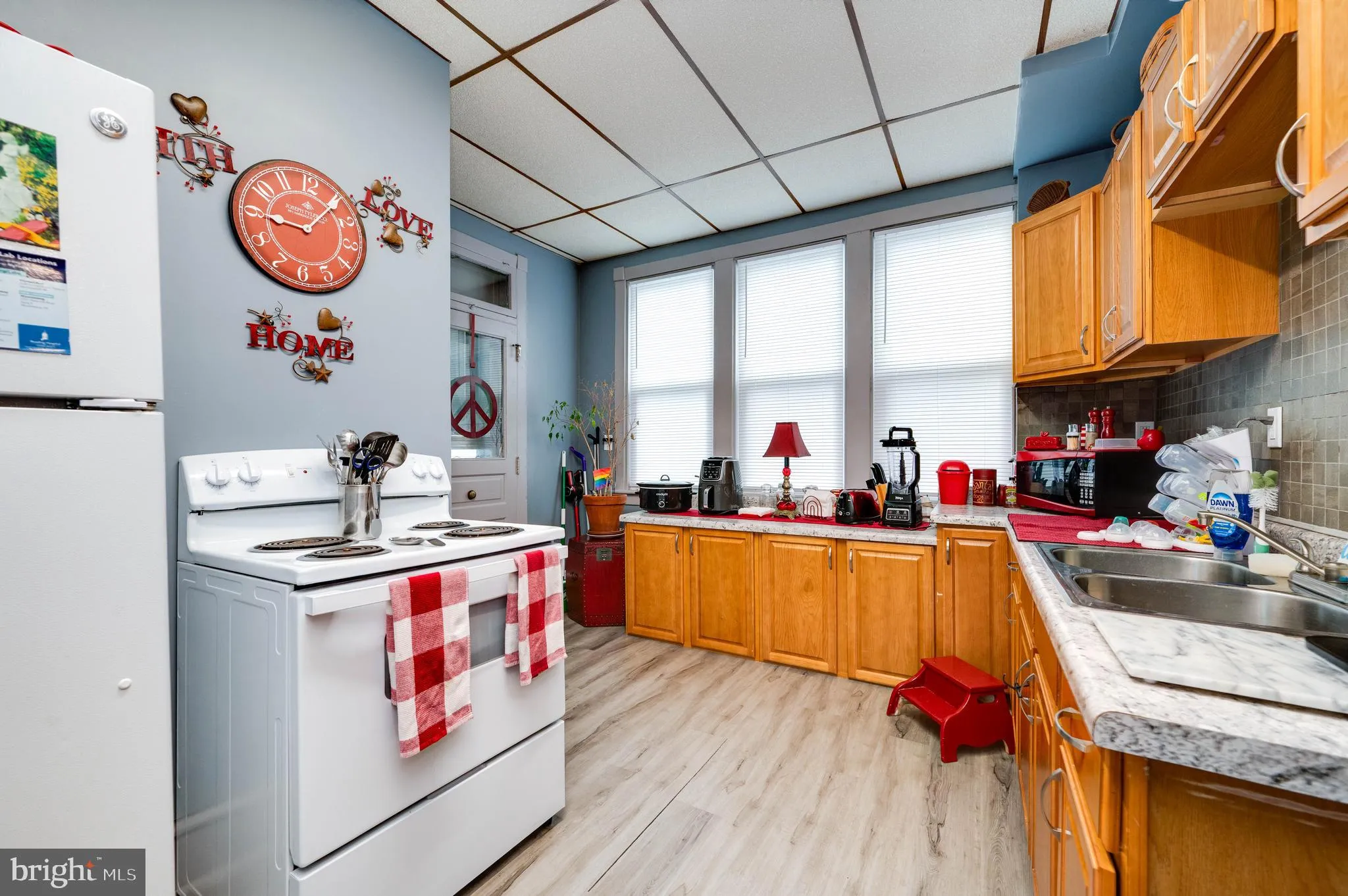 Fleetwood, Pennsylvania 19522, United States, 5 Bedrooms Bedrooms, ,2 BathroomsBathrooms,Residential,Active,163604