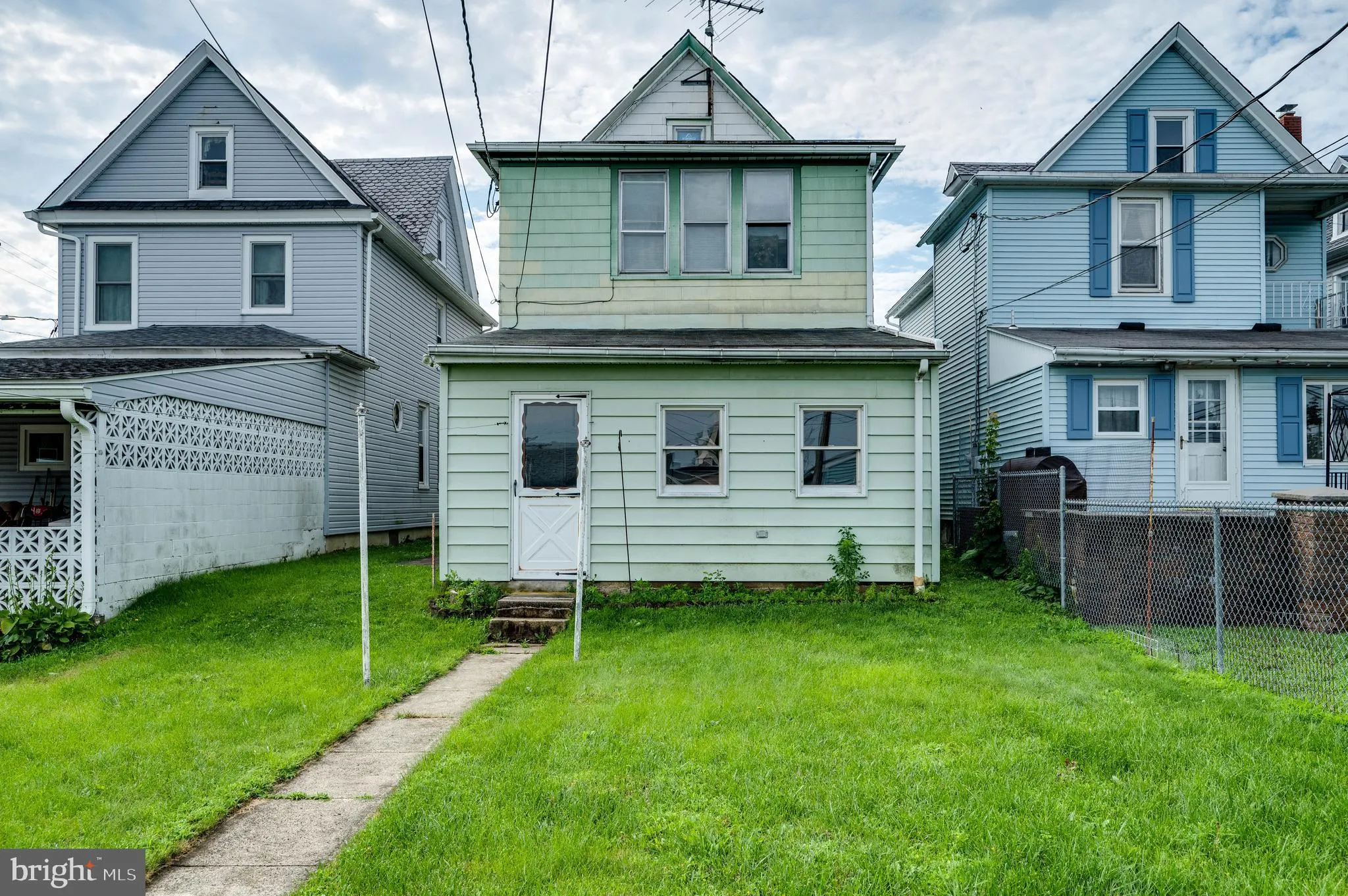 Fleetwood, Pennsylvania 19522, United States, 5 Bedrooms Bedrooms, ,2 BathroomsBathrooms,Residential,Active,163604