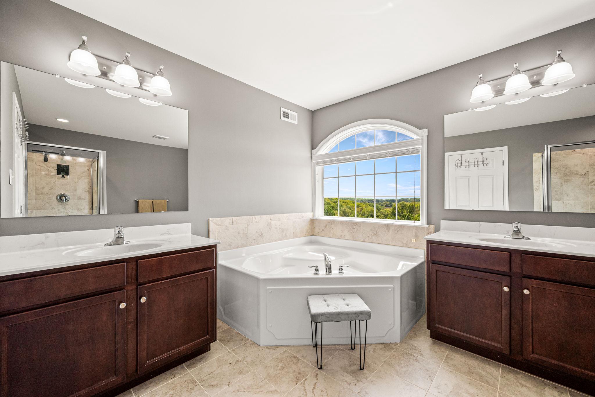 RIDGECREST - Residential