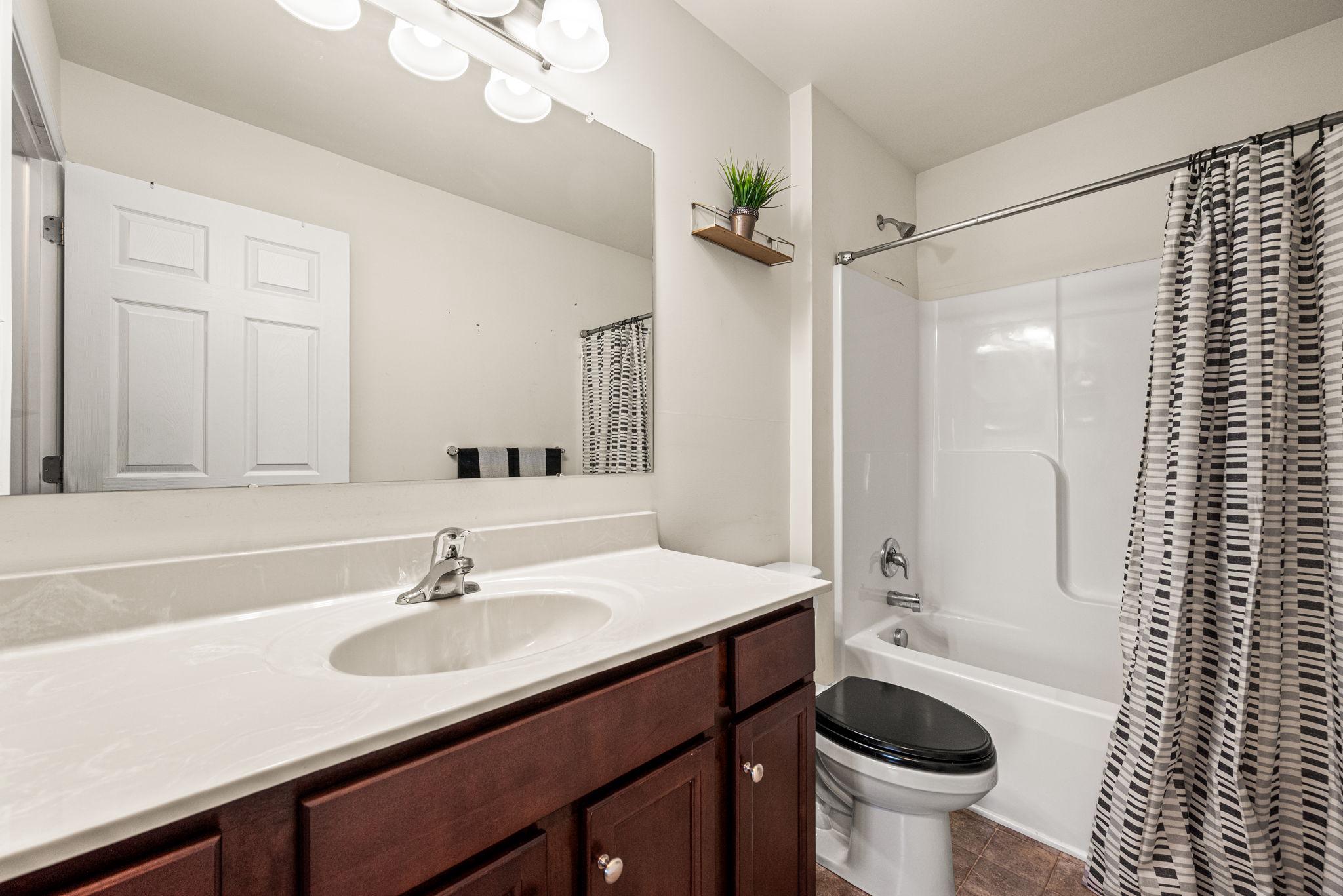 RIDGECREST - Residential