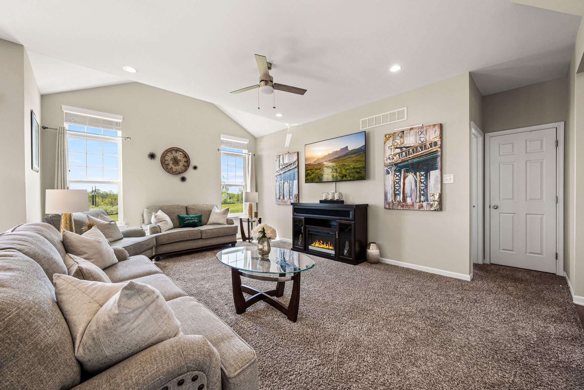 RIDGECREST - Residential