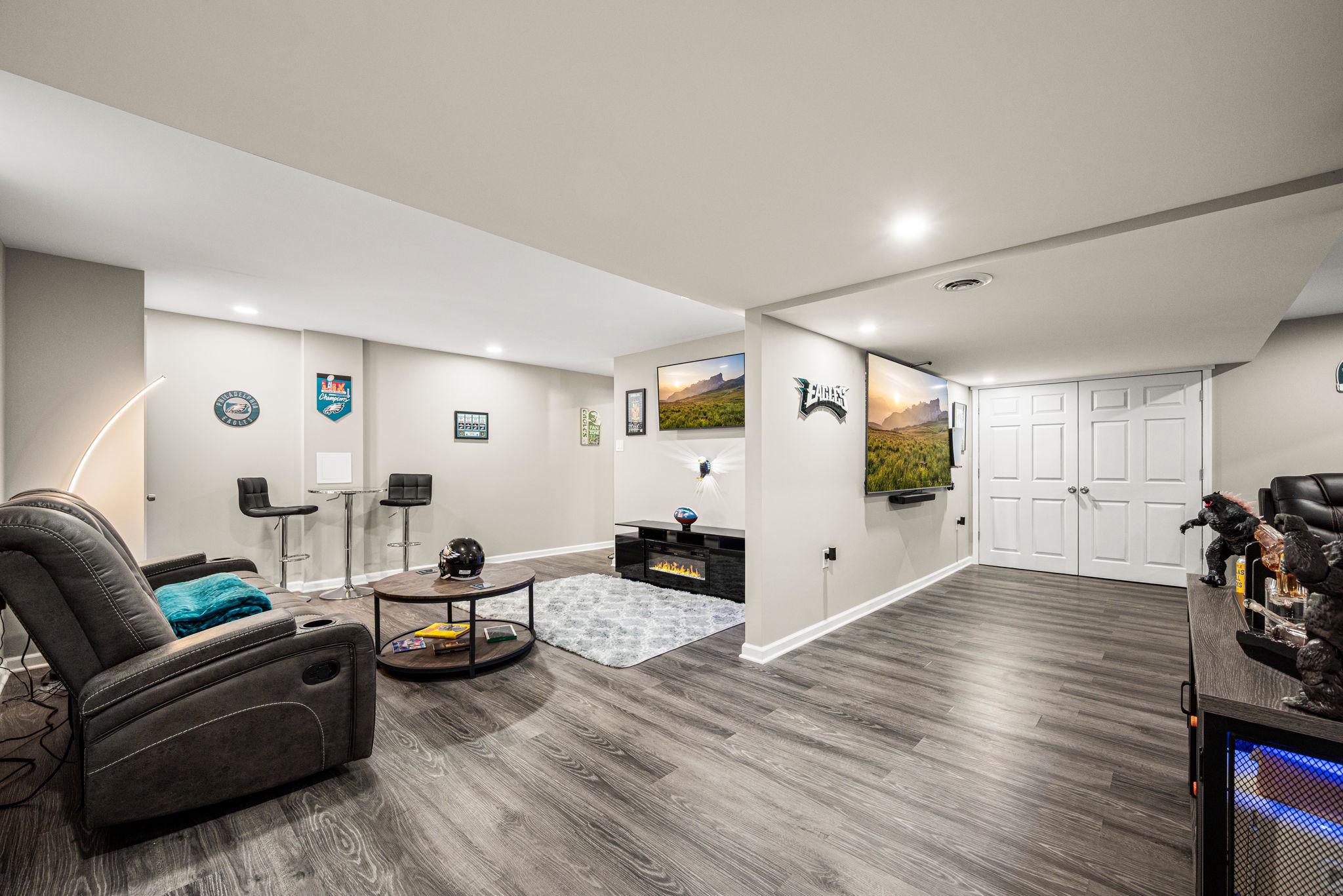 RIDGECREST - Residential