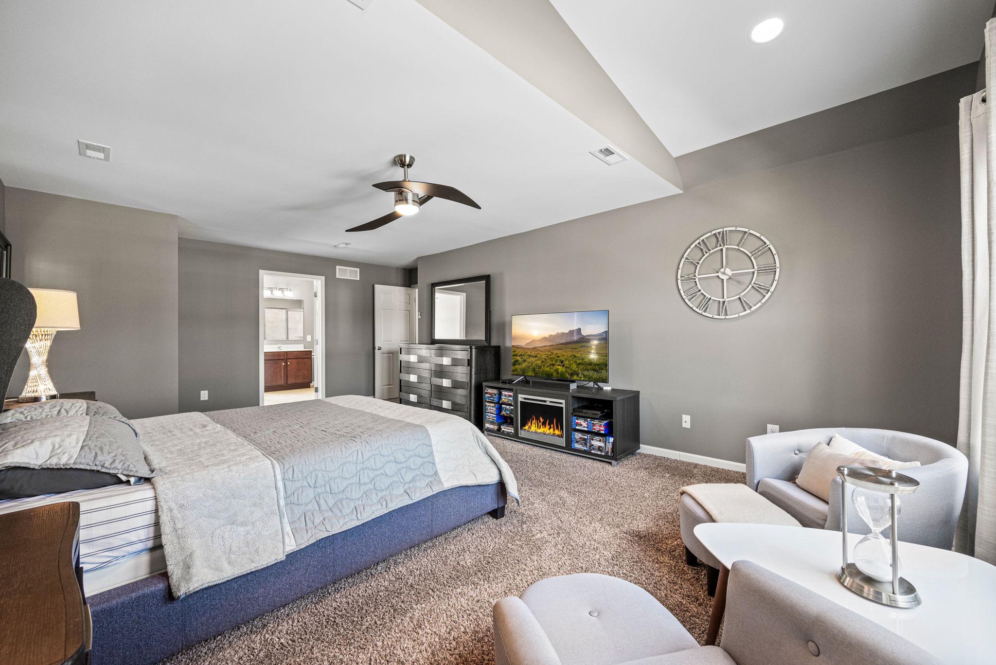 RIDGECREST - Residential