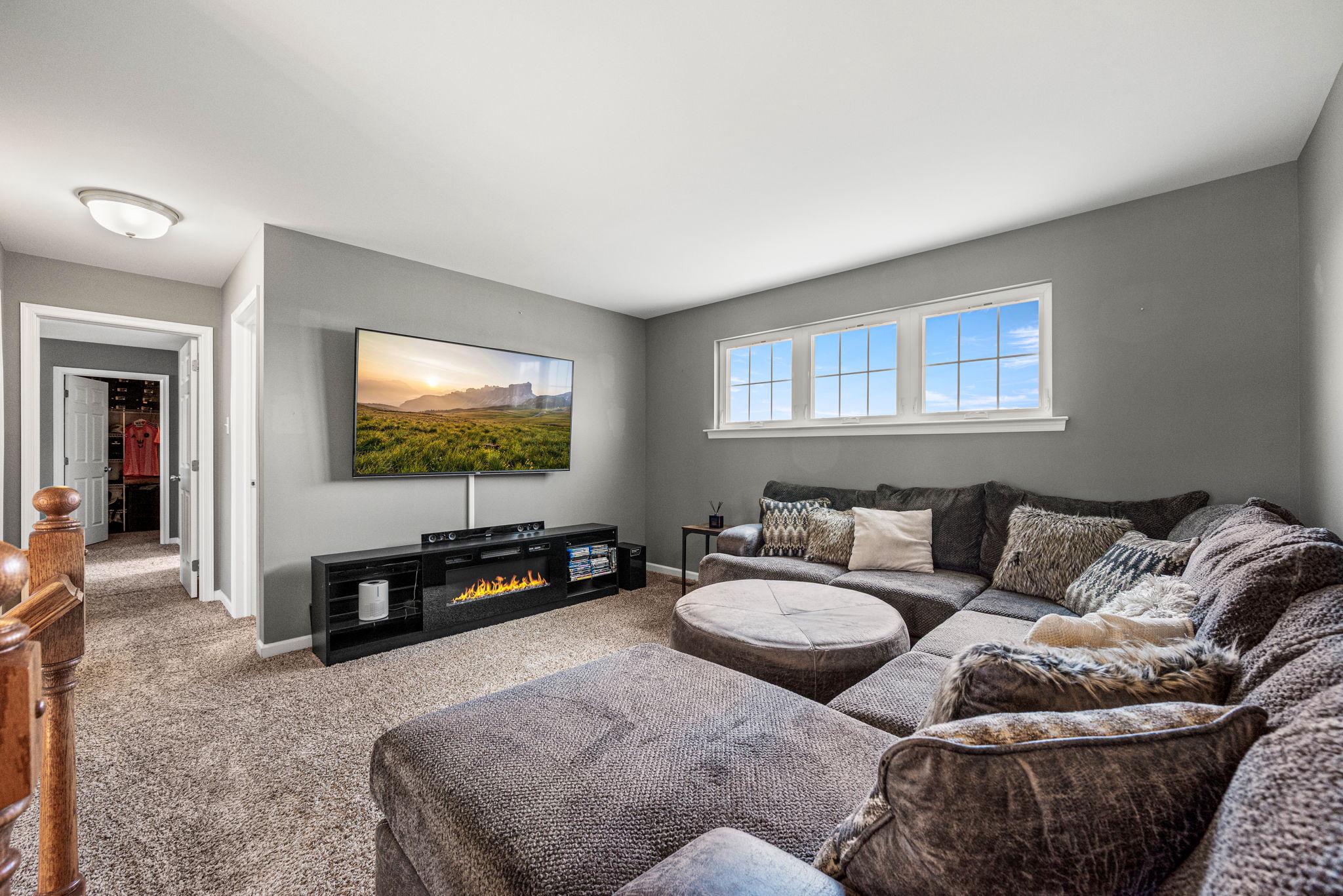 RIDGECREST - Residential