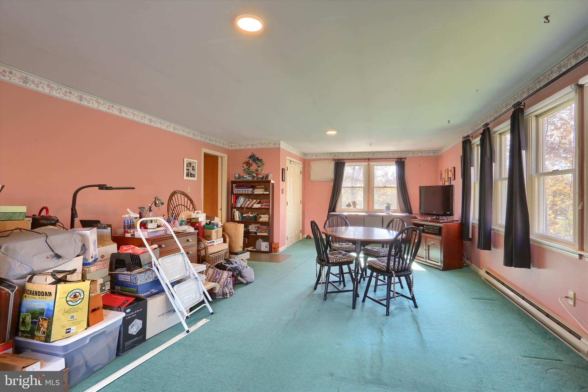 GREEN LANE FARMS - Residential