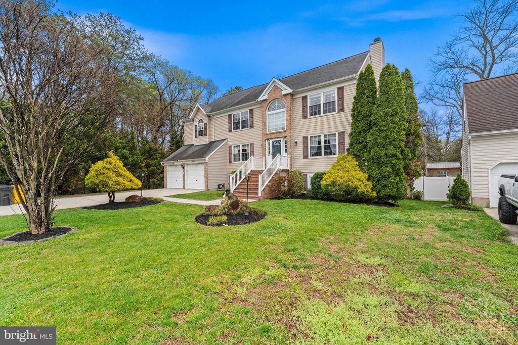 Photo of 8107 Sagamore Way, PASADENA, MD 21122 (MLS # MDAA2140506)