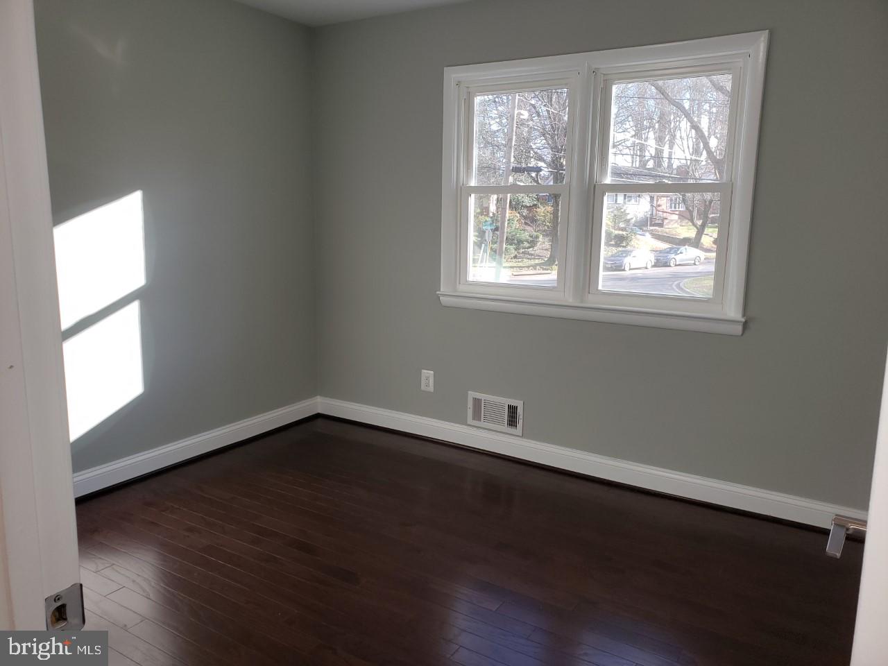 CRESTHAVEN - Residential