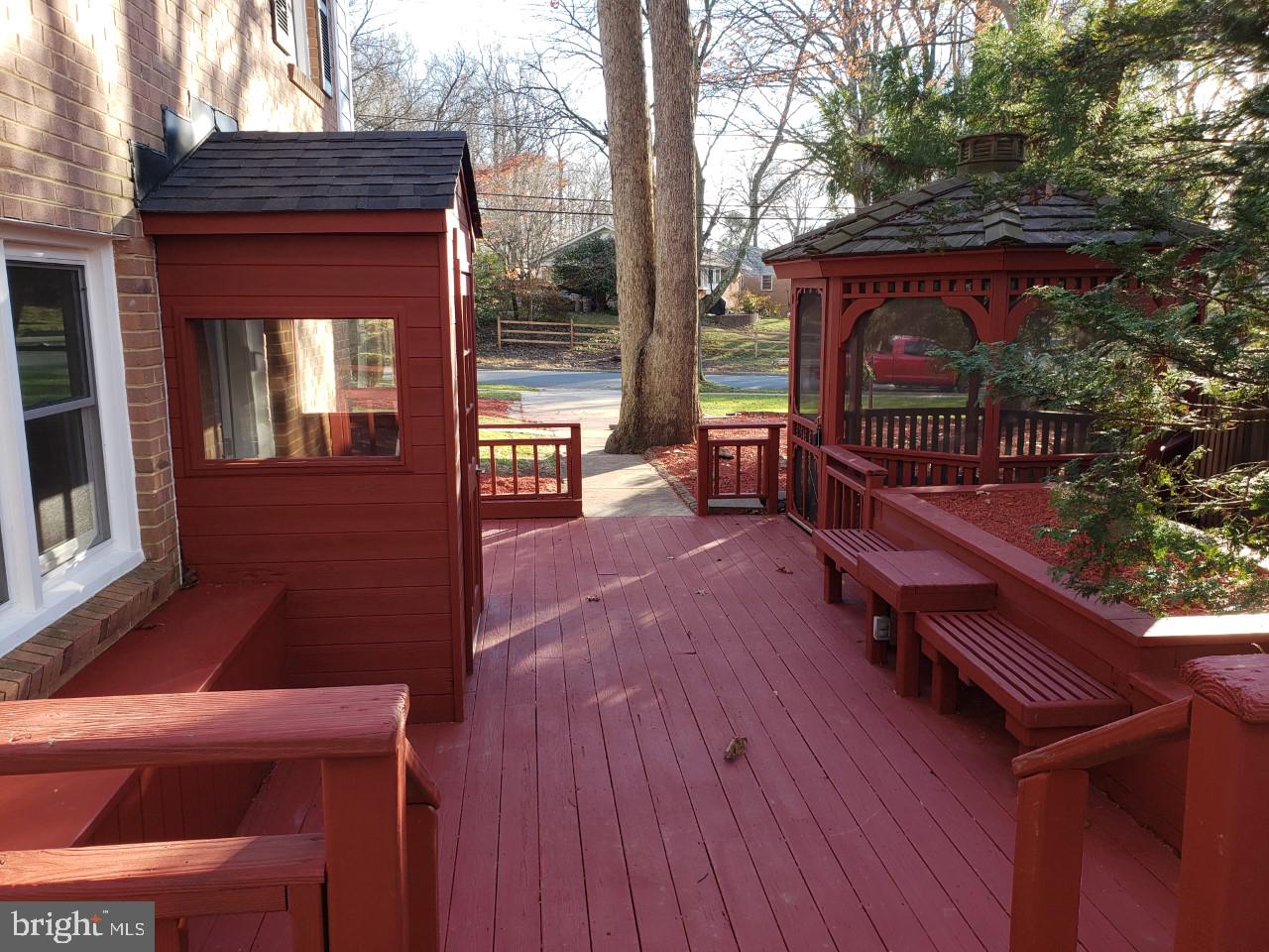 CRESTHAVEN - Residential