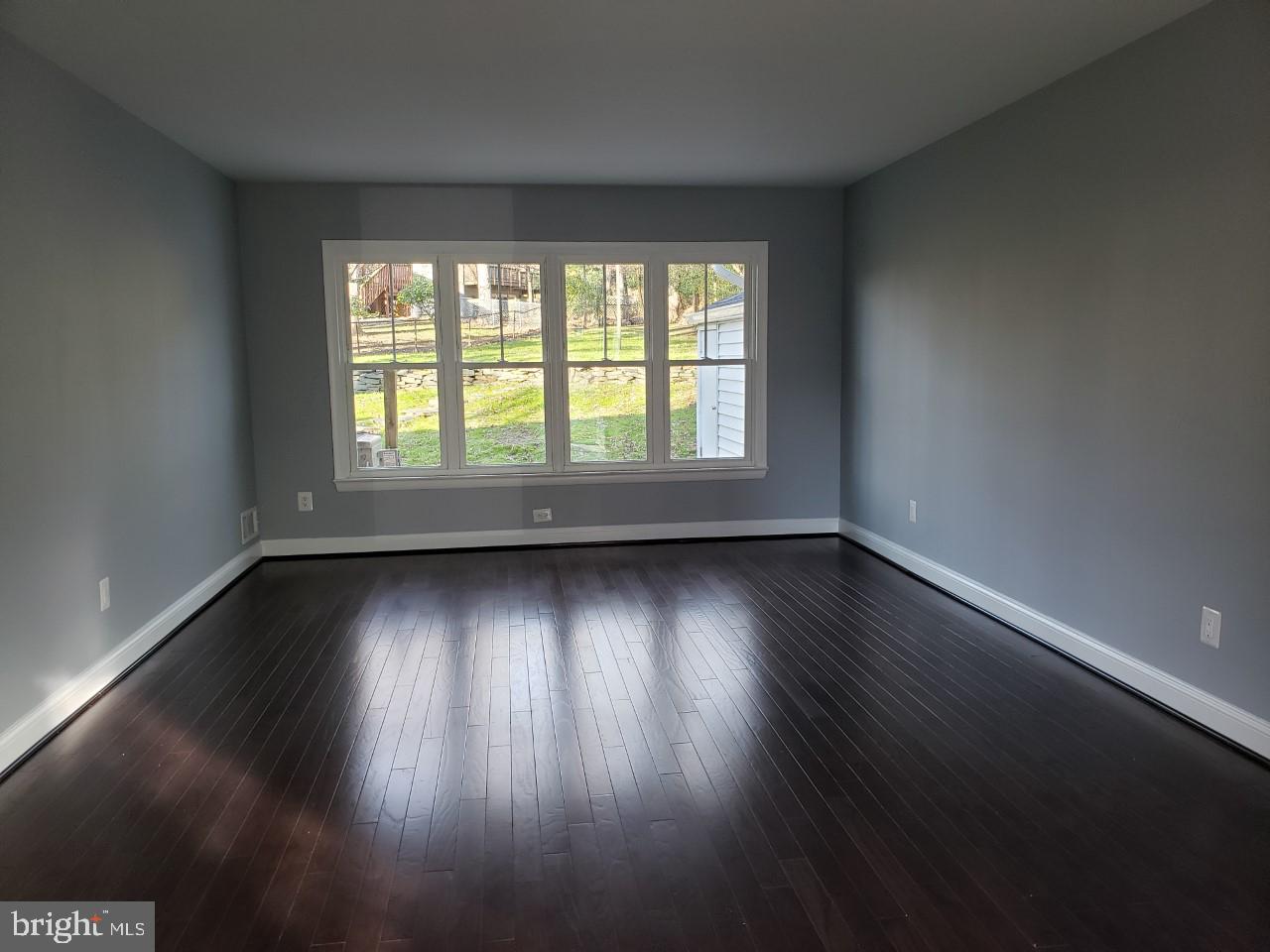 CRESTHAVEN - Residential