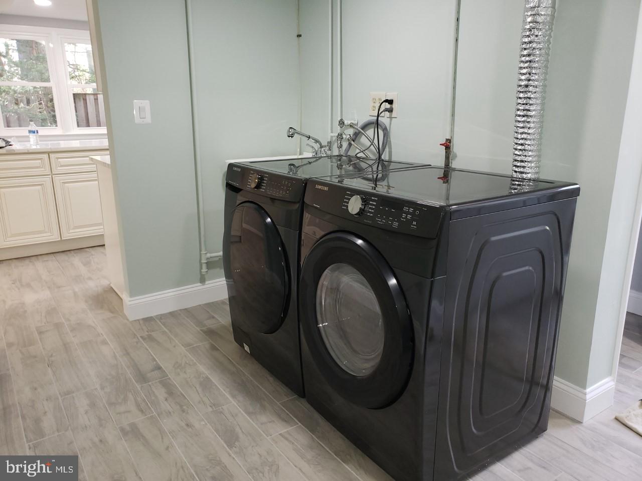 CRESTHAVEN - Residential