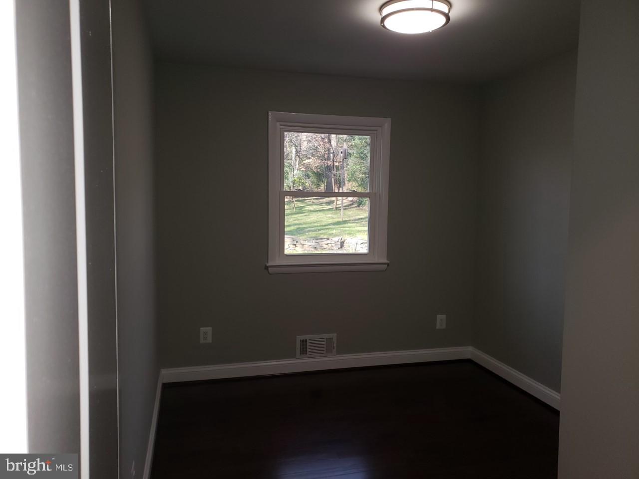 CRESTHAVEN - Residential