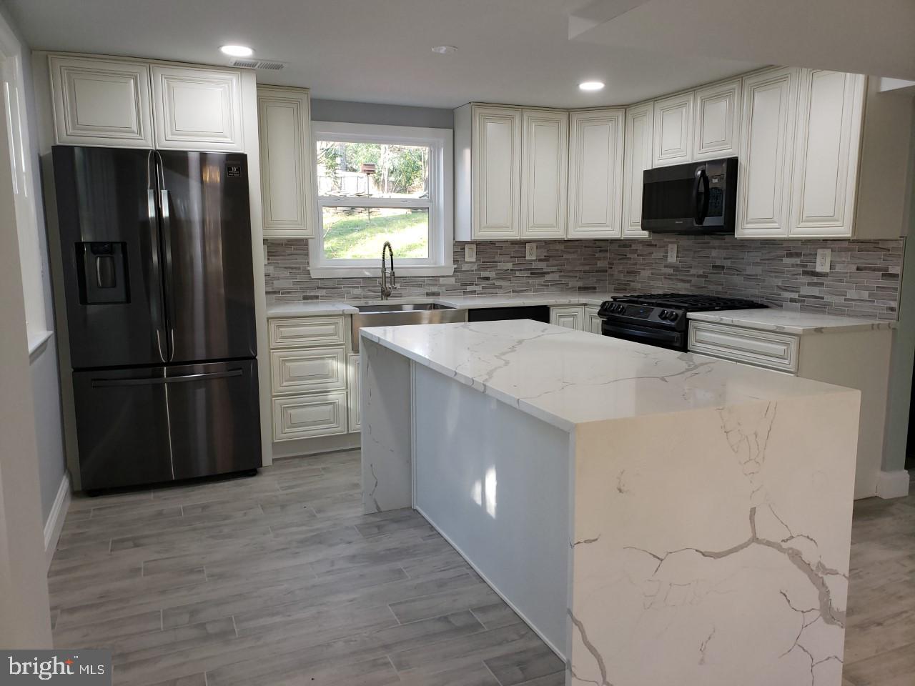 CRESTHAVEN - Residential