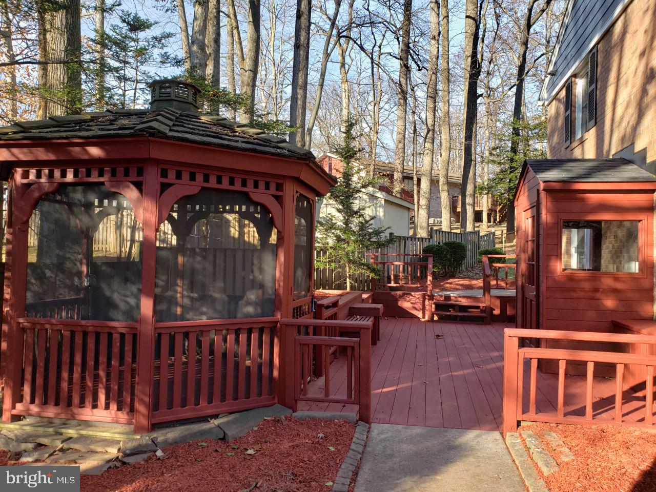 CRESTHAVEN - Residential