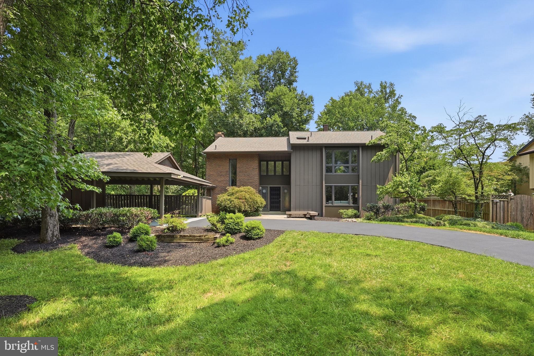 3211 CHICHESTER LANE