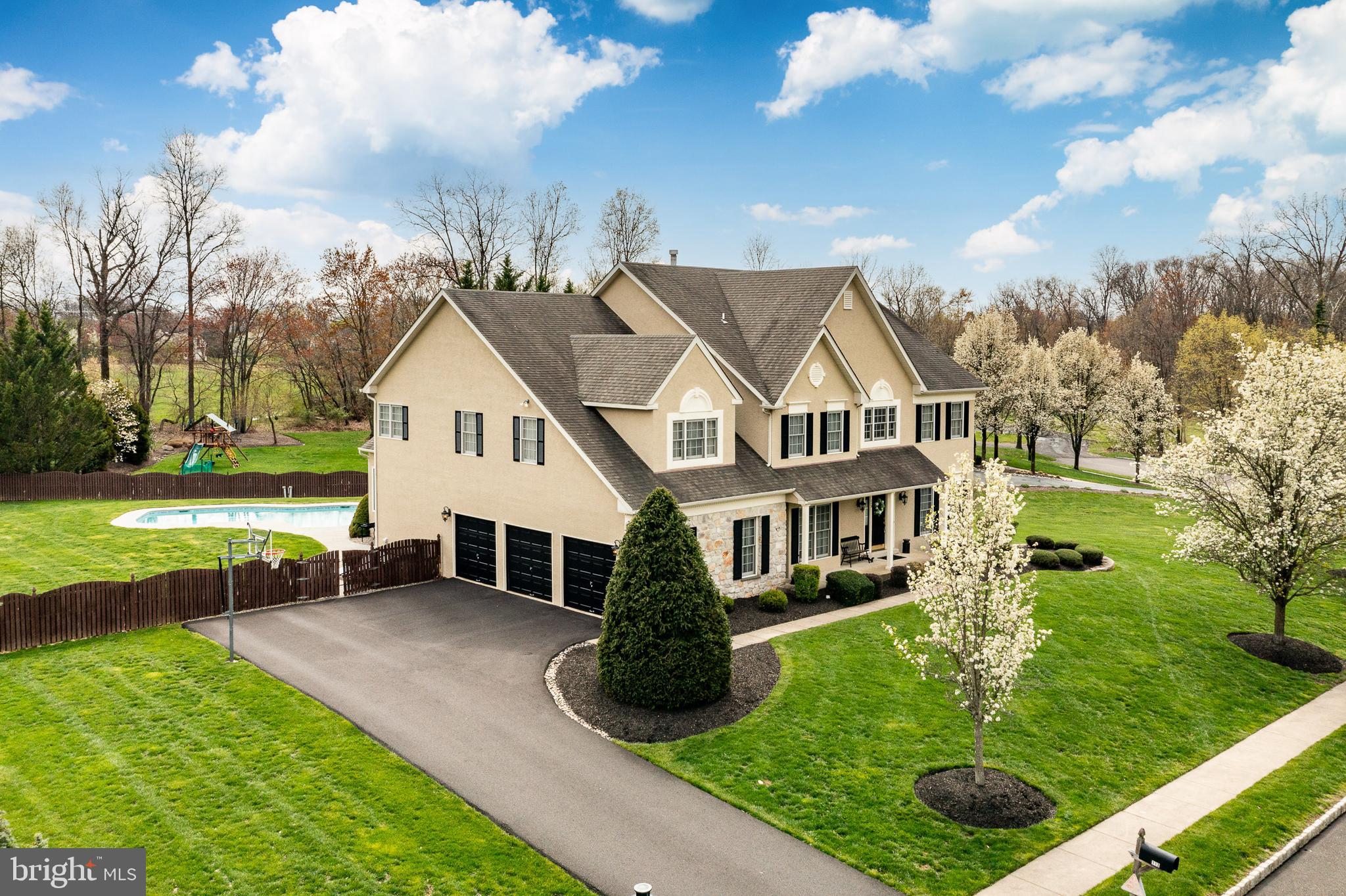 ESTS AT WINDLESTRA - Residential