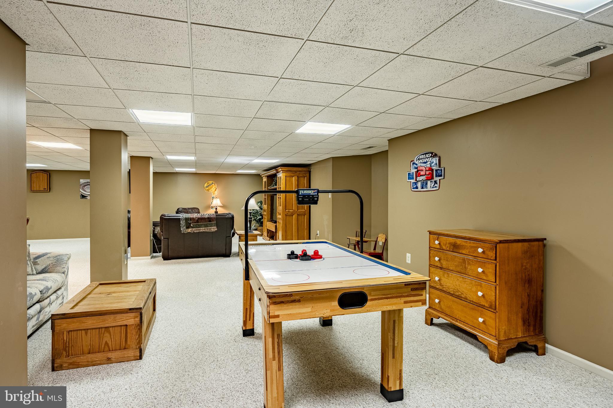 ESTS AT WINDLESTRA - Residential