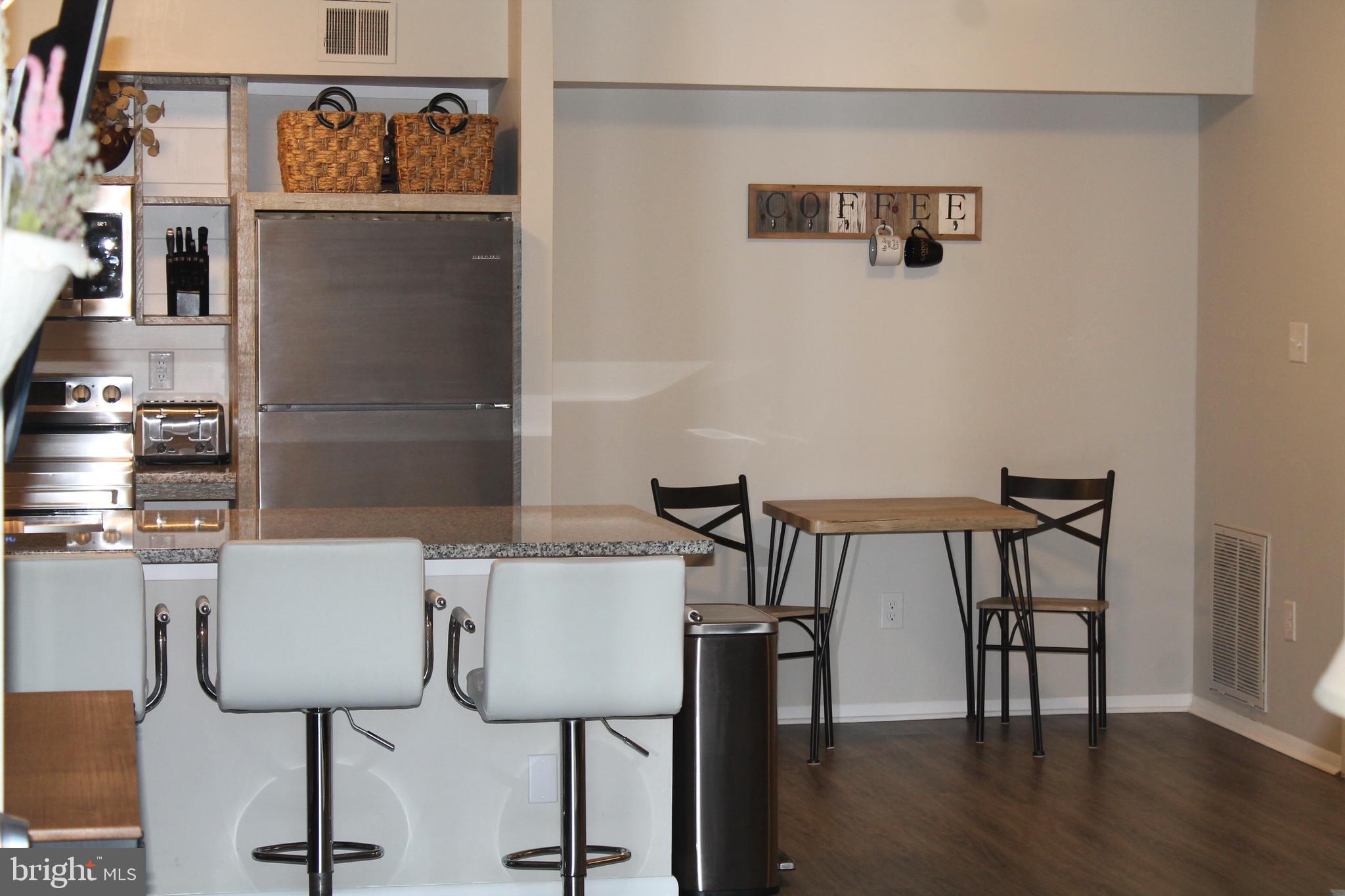 HILLTOP - Residential