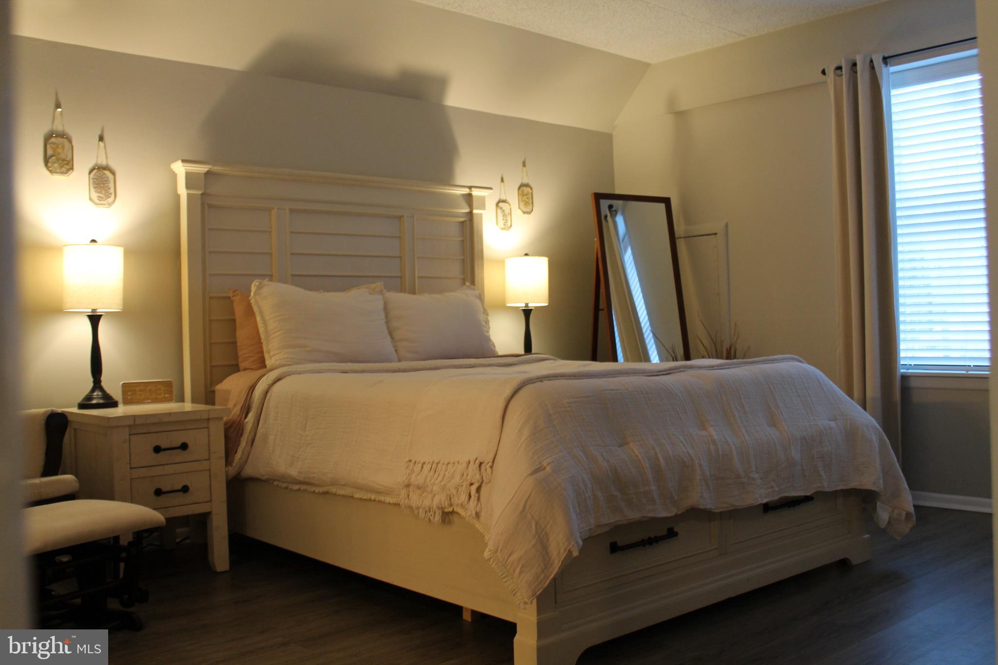 HILLTOP - Residential