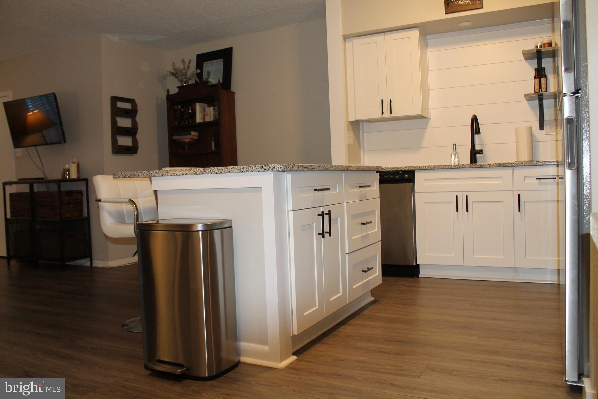 HILLTOP - Residential