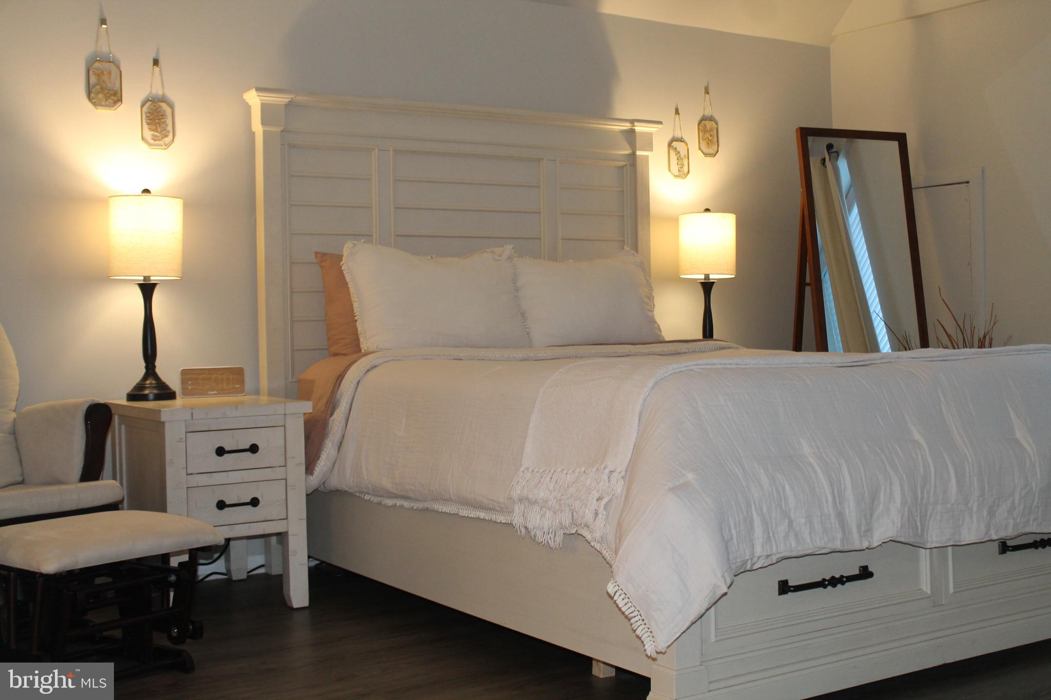 HILLTOP - Residential