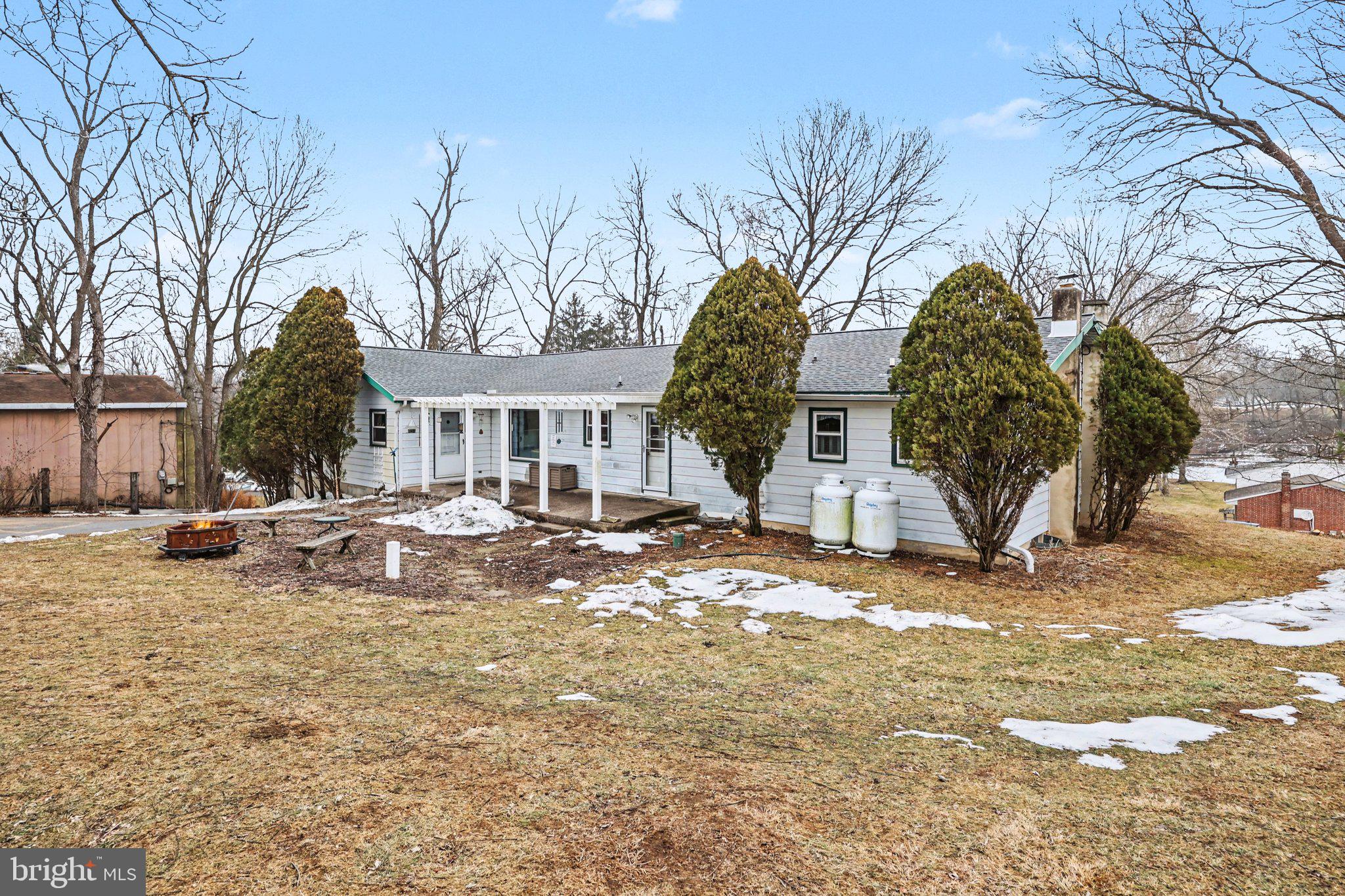 23 E WILLOW TERRACE DRIVE